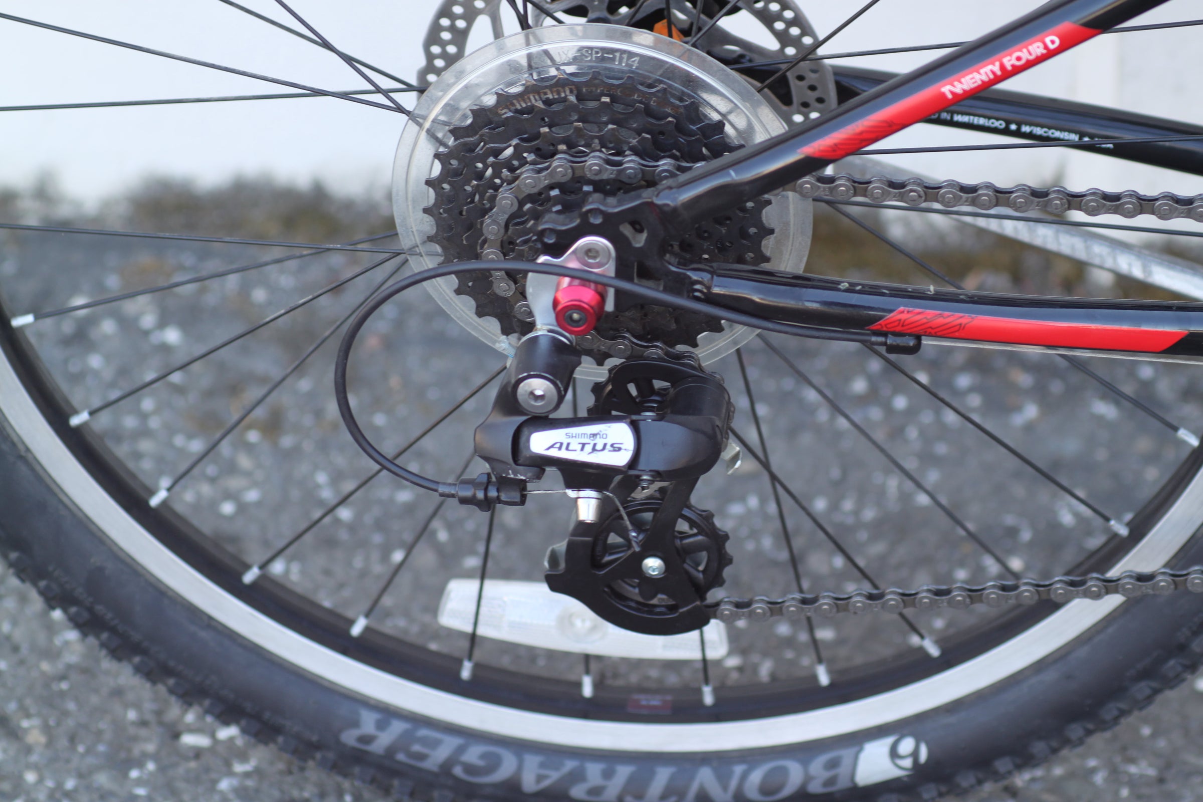 Trek Superfly マウンテンバイク 24インチ (手渡し希望) Superfly 24 - Trek Bikes