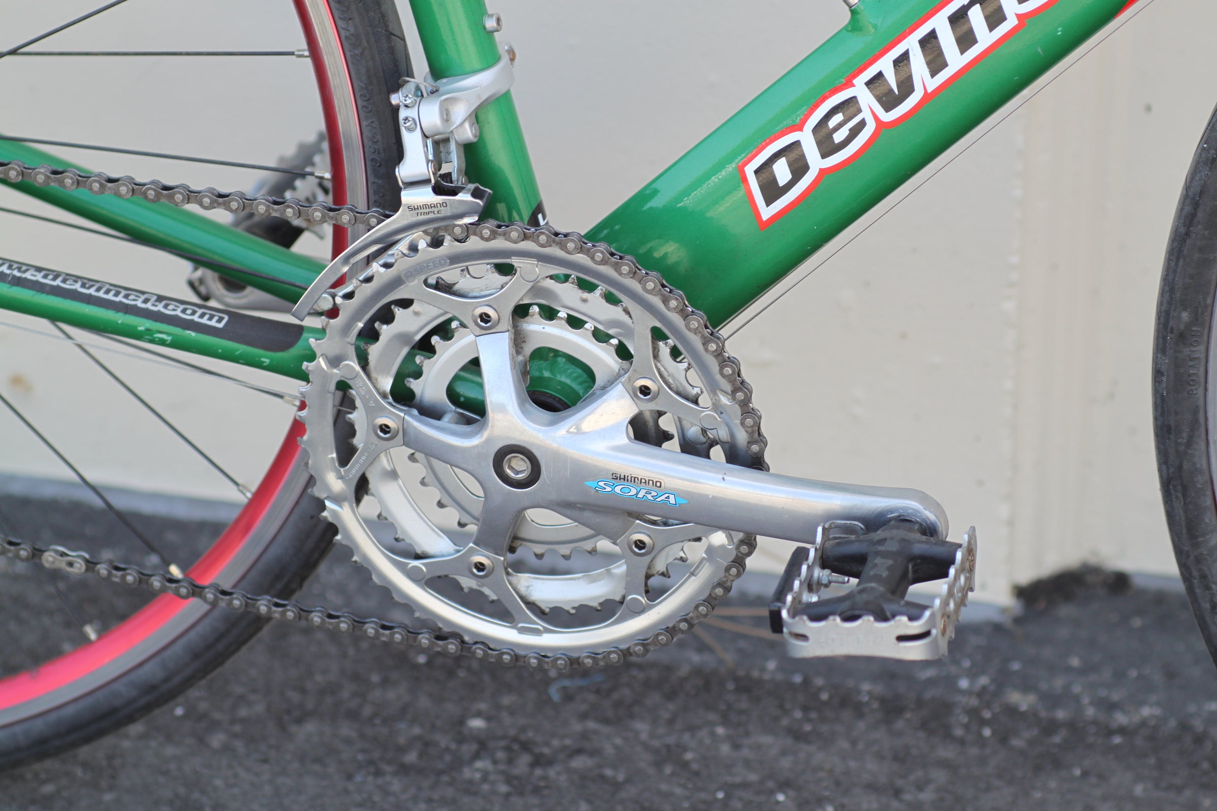 Devinci Chicane Aero Aluminum Road Bike with Shimano Drivetrain LG