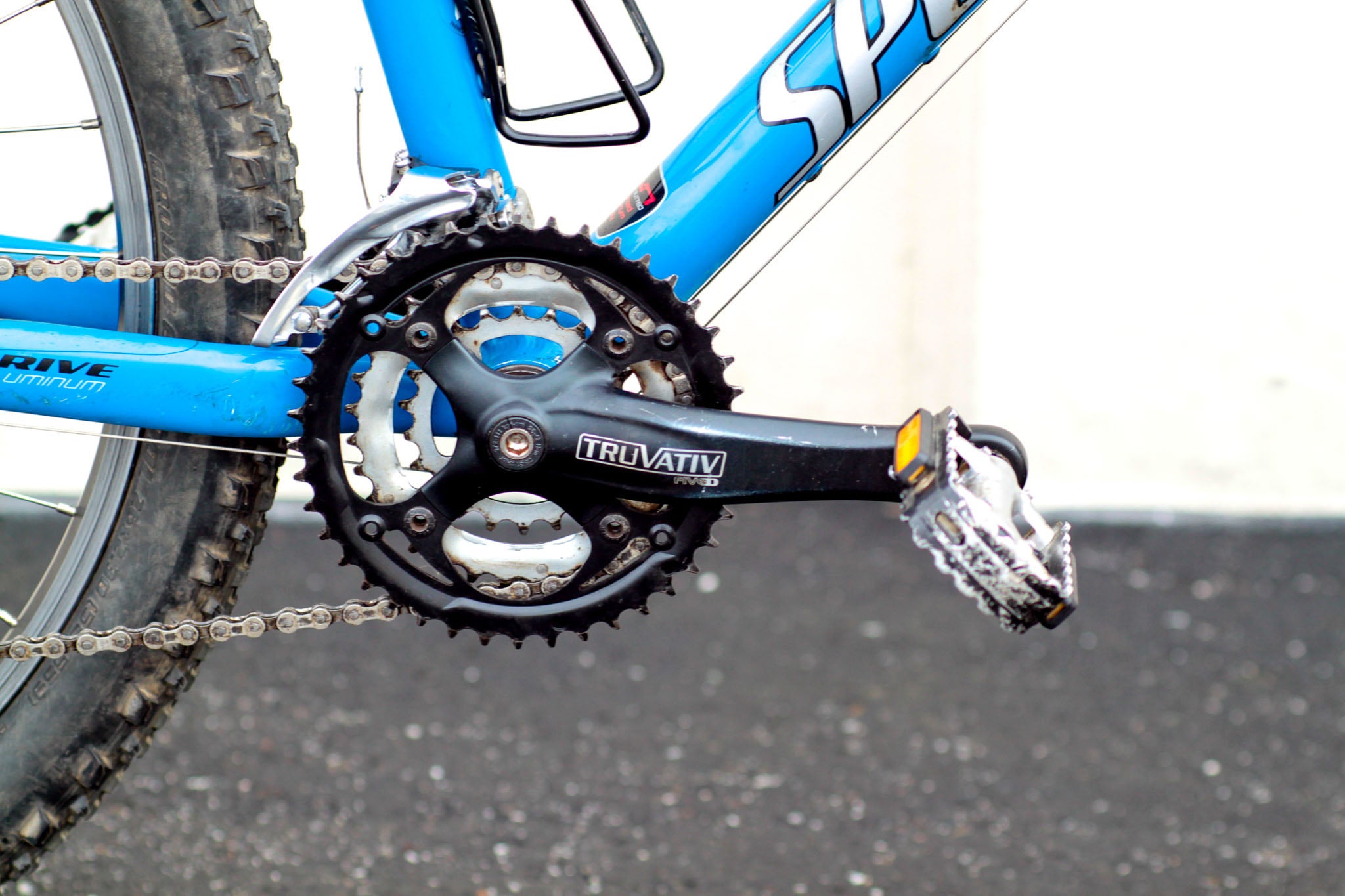 Specialized Rockhopper Hardtail MTB with Manitou Six Fork blue