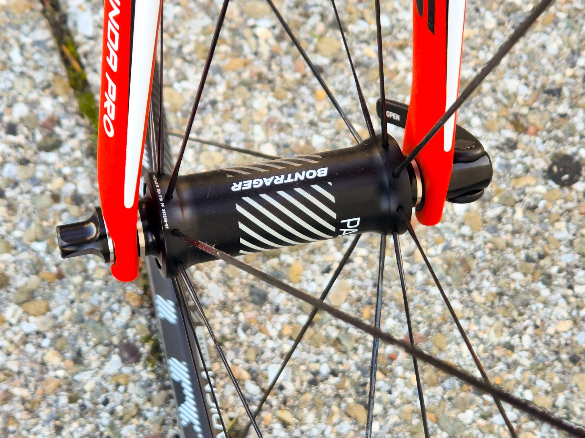 Focus Izalco Pro 1.0 Carbon Road Bike - Lightweight, Ready