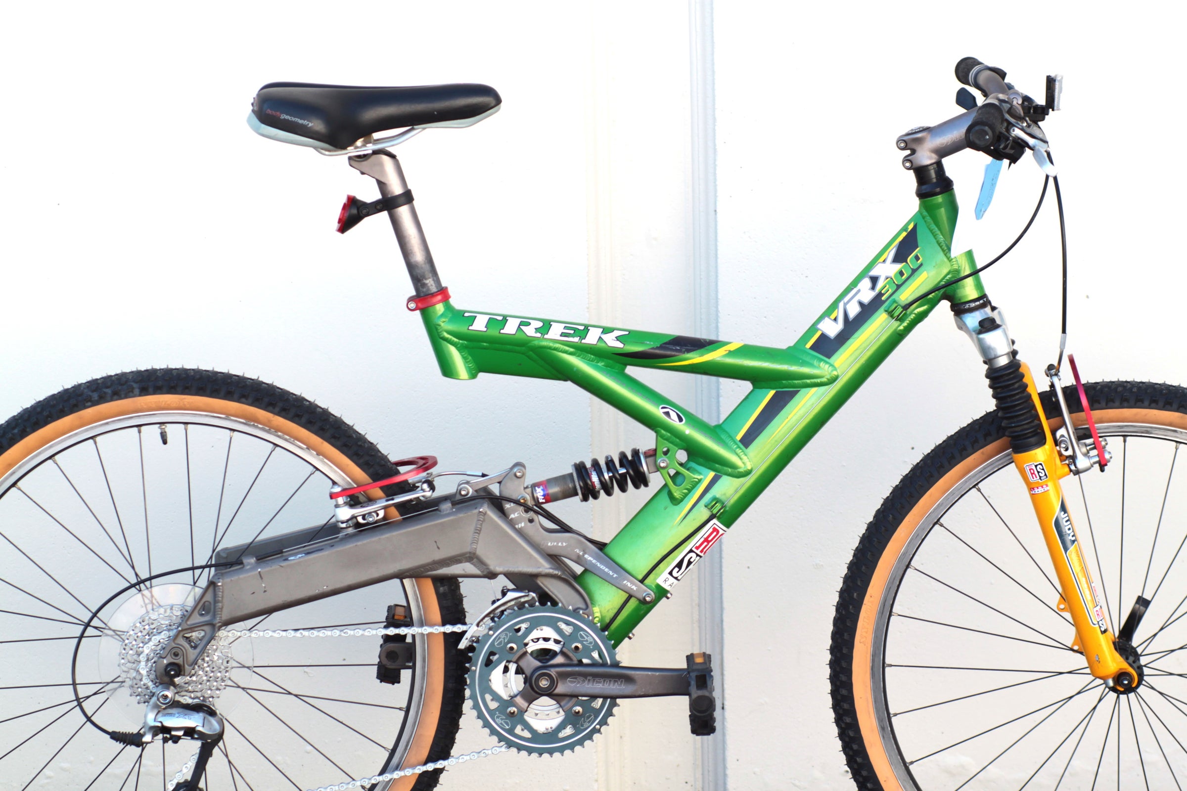 Trek VRX 300 Full Suspension MTB - Medium green - BWFC Trek VRX 300 Full Suspension MTB - Medium green - BWFC