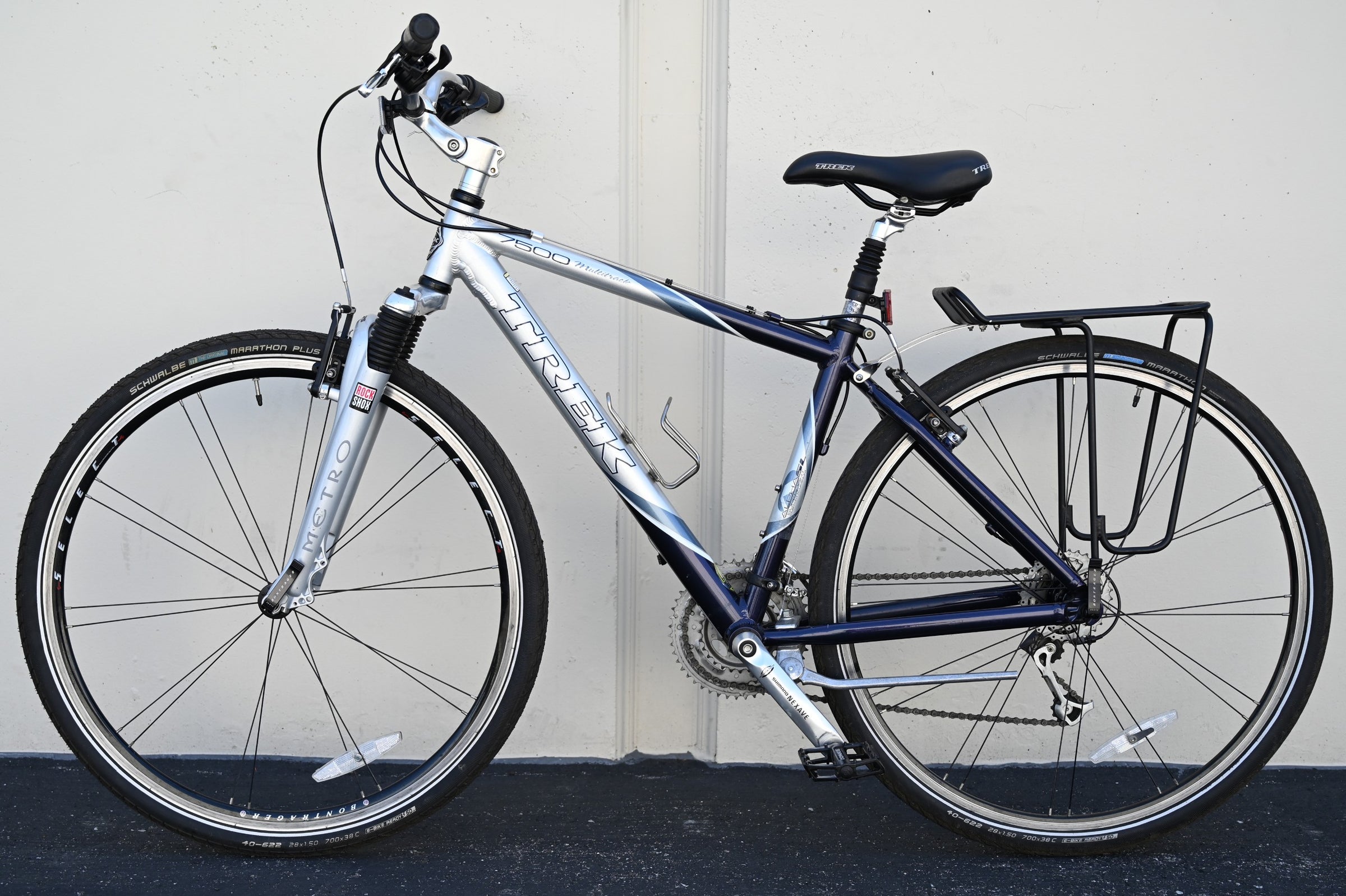 Trek Multitrack 7500 Commuter Hybrid with Rear Rack, RockShox Fork
