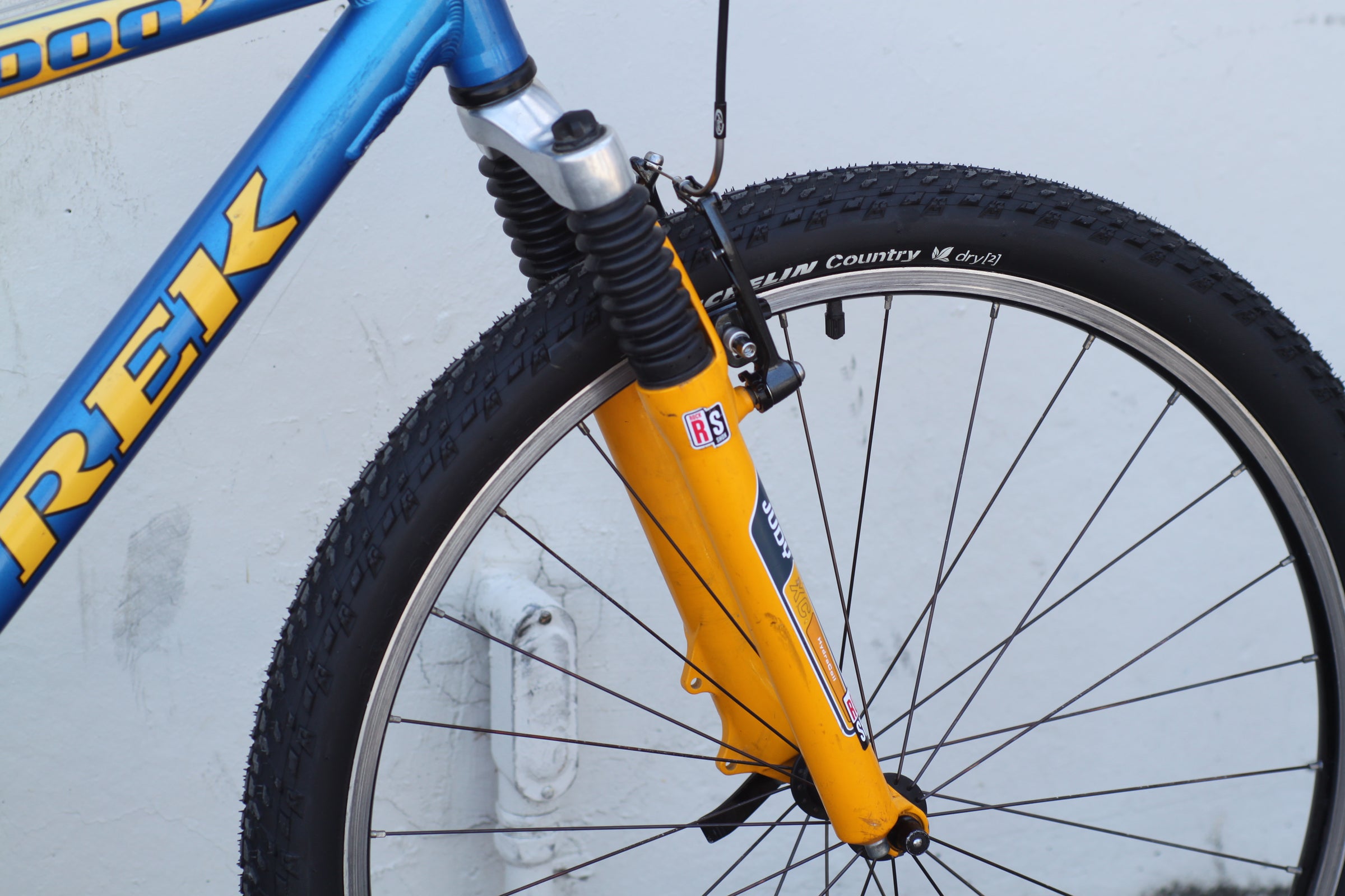 Trek 7000 ZX Series Vintage MTB Hardtail with RockShox Fork, New