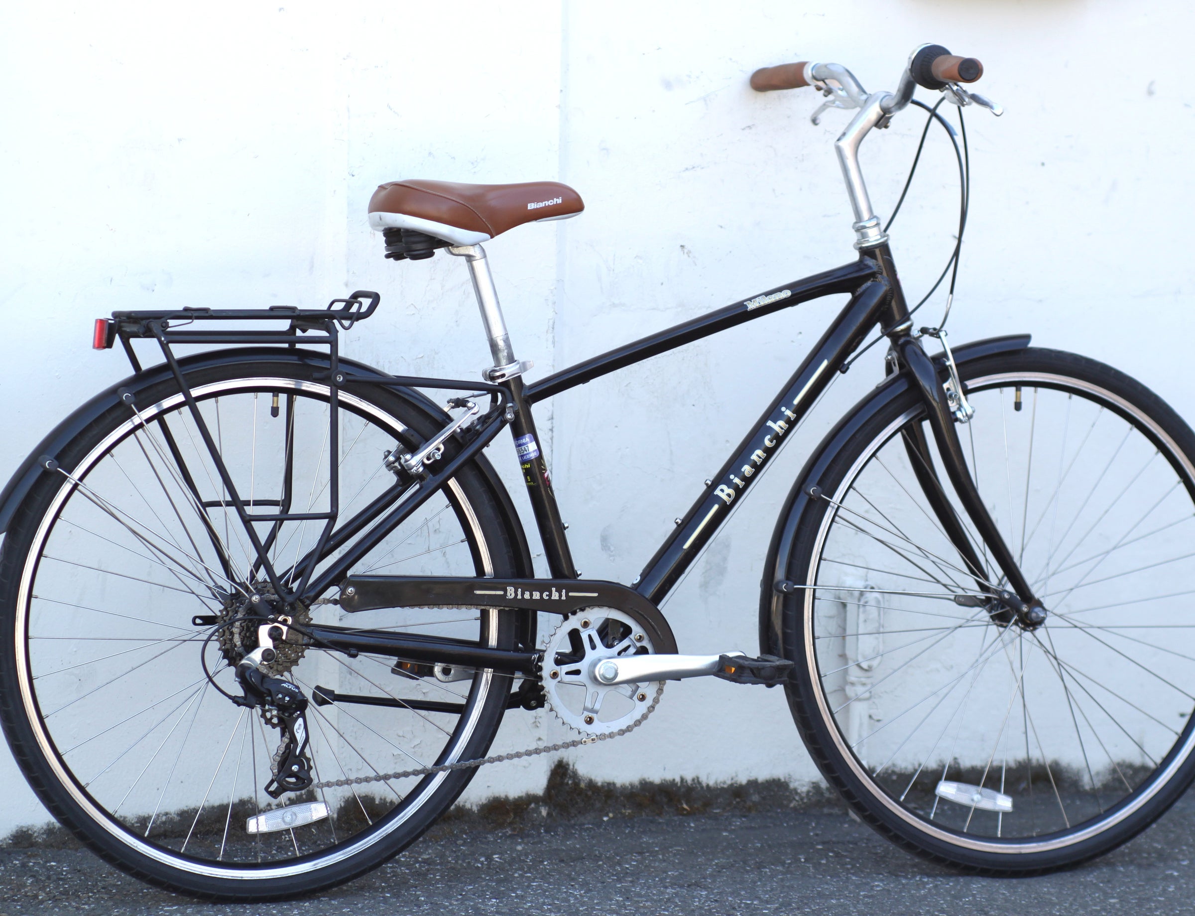 Bianchi Milano Cafe Cruiser City Townie Bike with Rear Rack, 8
