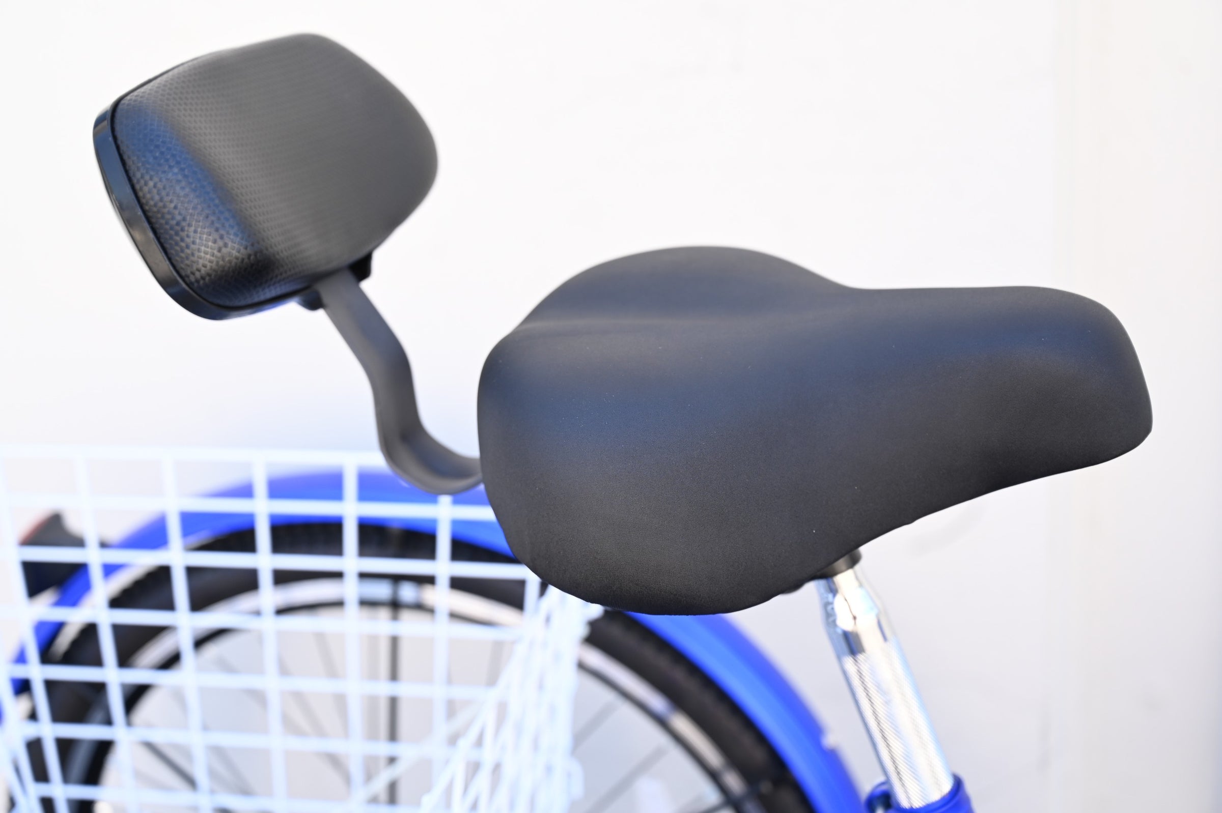 Eoyobike MC City Adult Tricycle with 26” Wheels, Shimano 7-speed