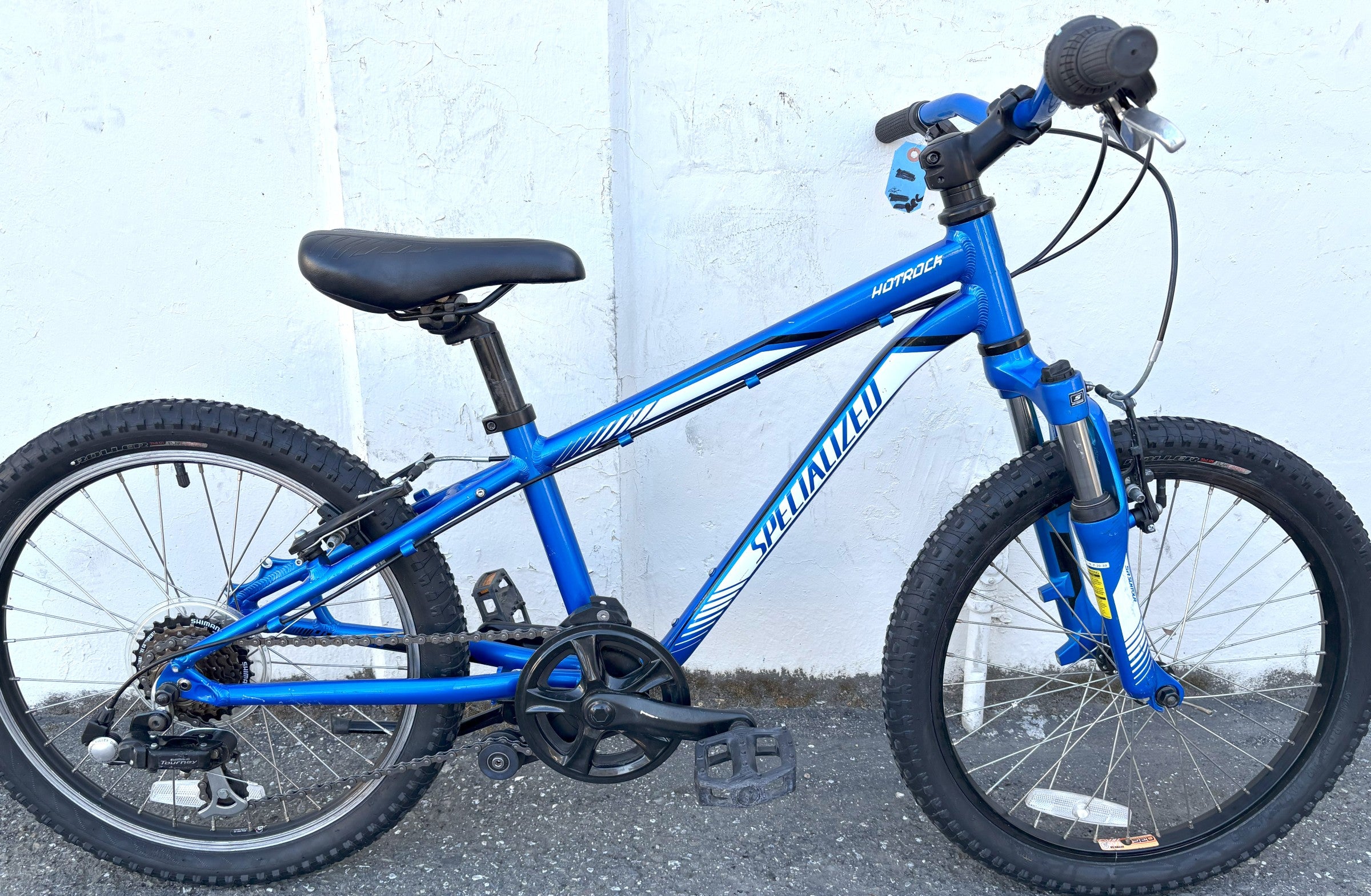 Specialized Hotrock 20 Kid's Bike with SR Suntour Fork, 6-Speed