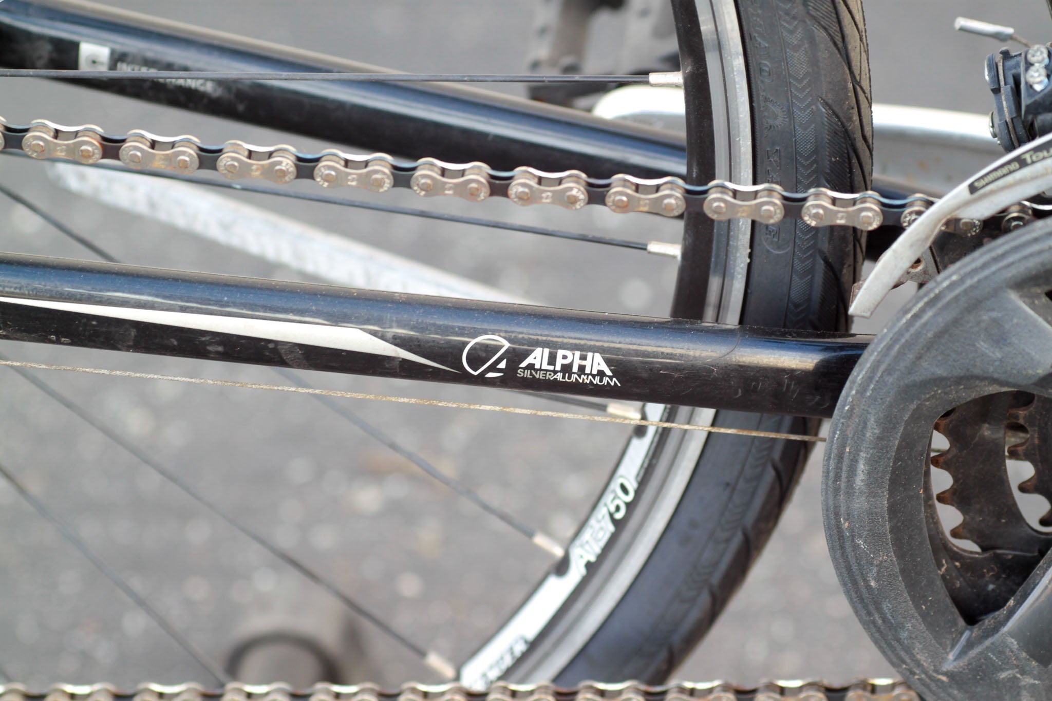 Trek FX 7.1 Commuter Fitness Hybrid Bike with Shimano Drivetrain