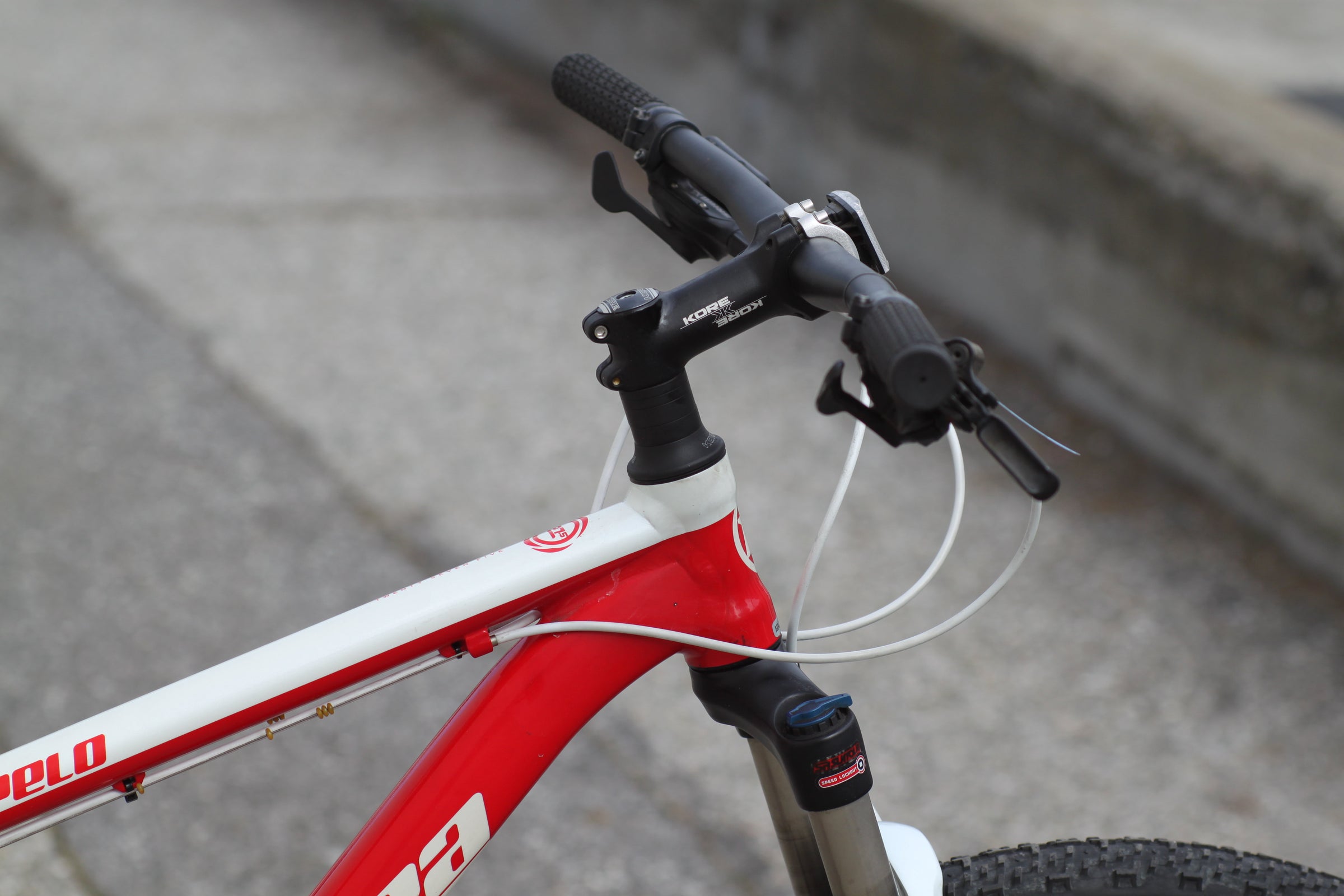 Novara Tupelo 27.5” Hardtail MTB with Disc Brakes and Big Wheels M