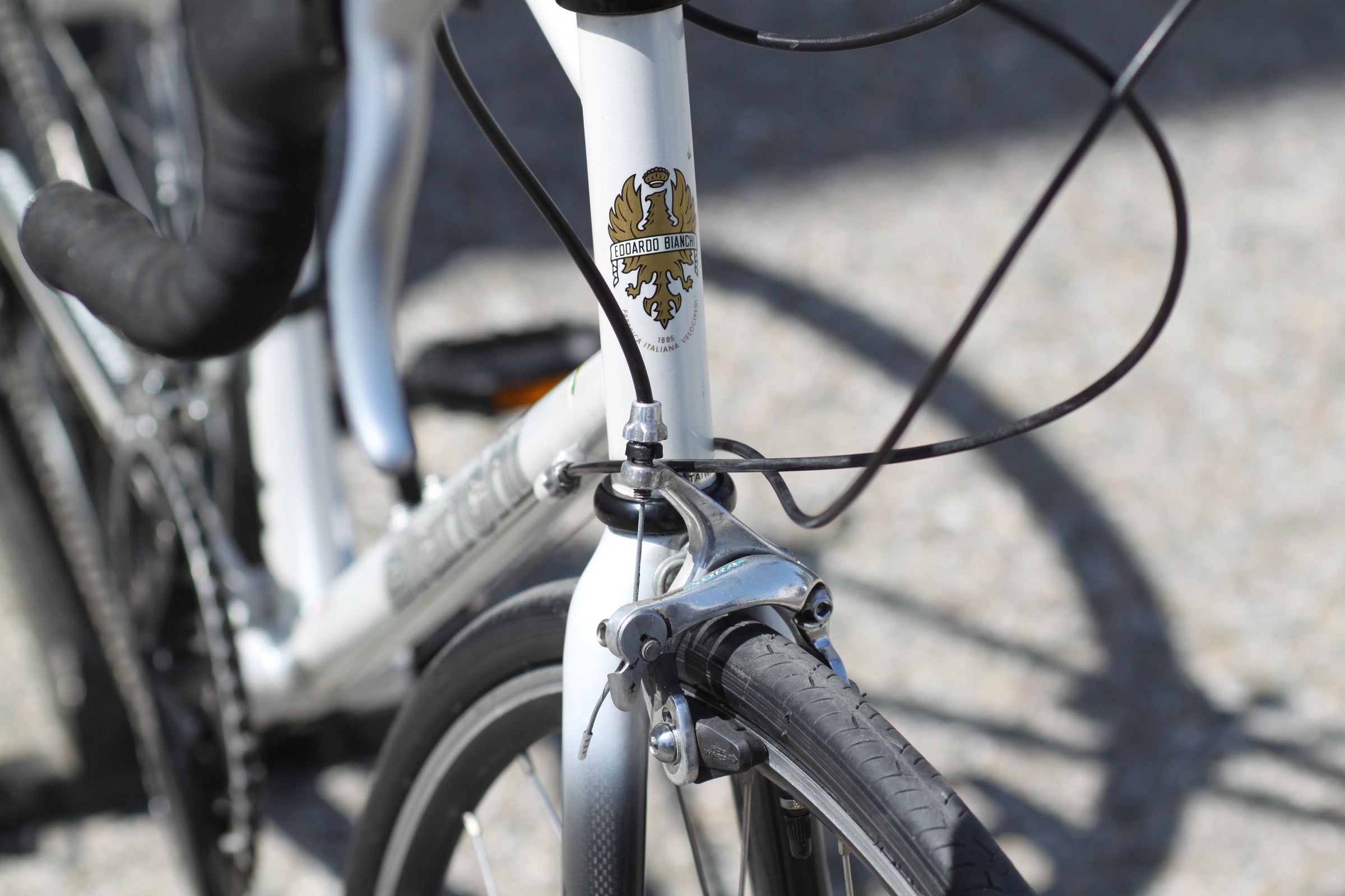 ■ bianchi plata 55cm Bianchi Pista. Currently brakeless, 46/18t gearing. $500 at