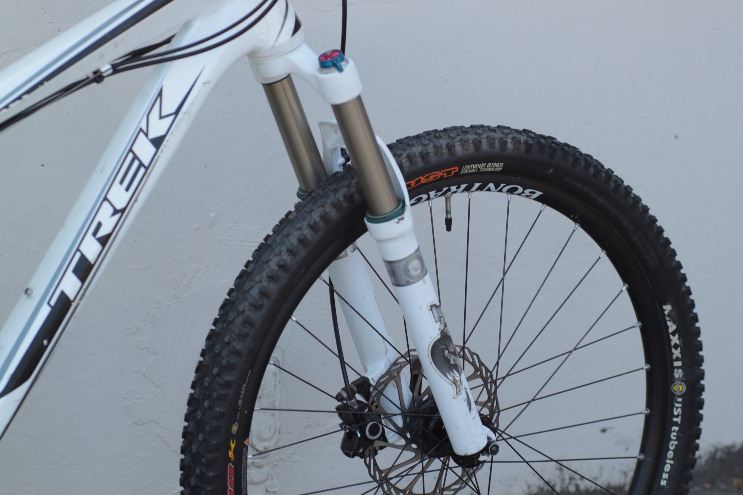 Trek Fuel EX8 Full Suspension Mountain Bike with Fox Fork and