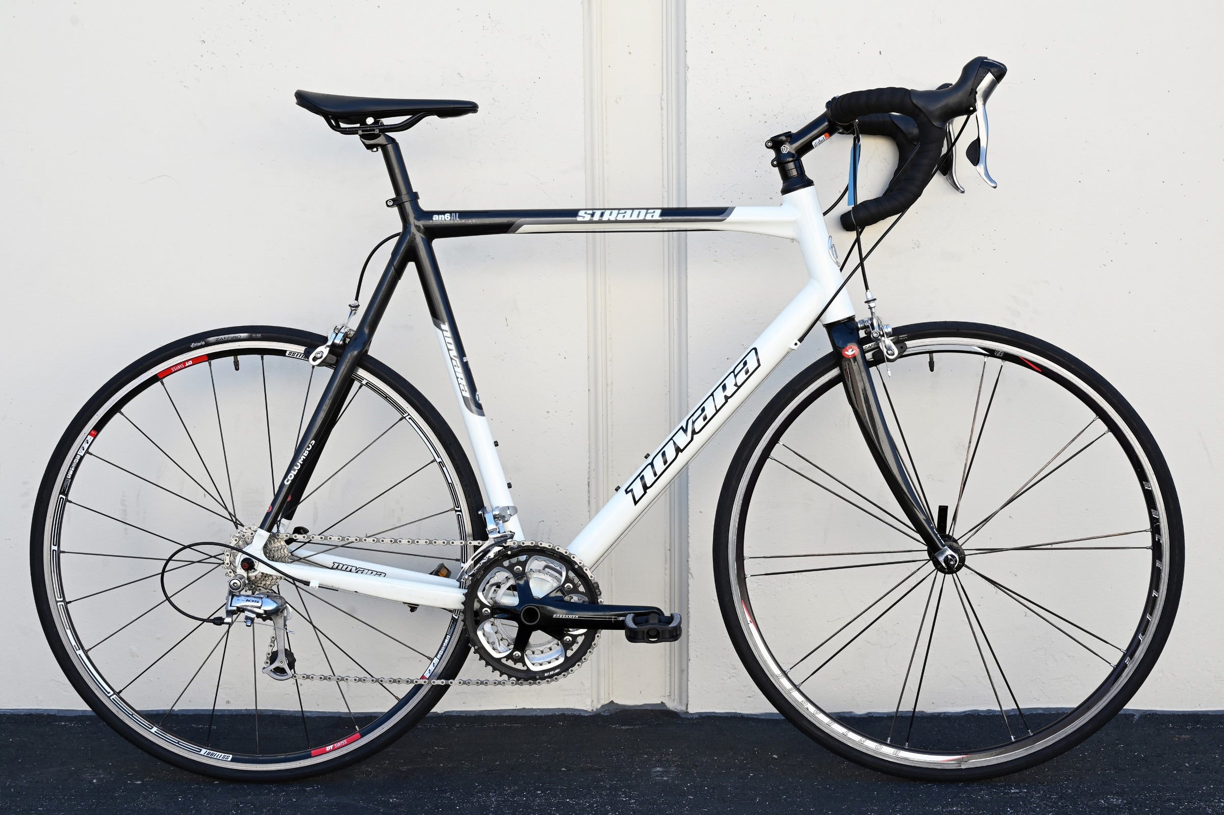 Novara Strada an6AL Carbon/Alloy Road Bike with Carbon Fork