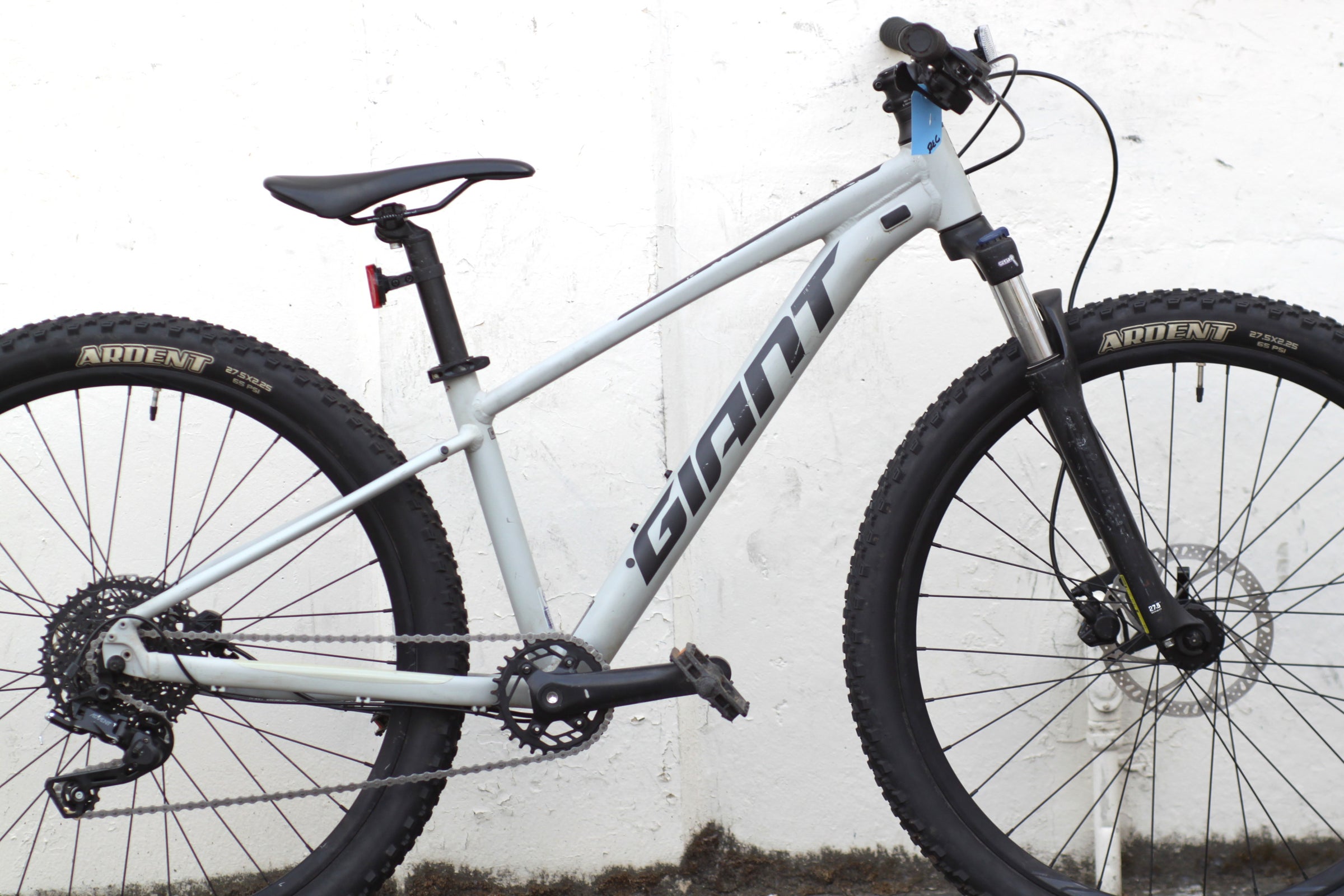 Giant Talon 2 27.5 Mountain Bike with Disc Brakes, 27.5 Wheels, 1x XS gray - XDHR | Used Bikes for Sale - Silicon Valley Bicycle Exchange - Bay Area Giant Talon 2 27.5 Mountain Bike with Disc Brakes, 27.5 Wheels, 1x XS gray - XDHR | Used Bikes for Sale - Silicon Valley Bicycle Exchange - Bay Area