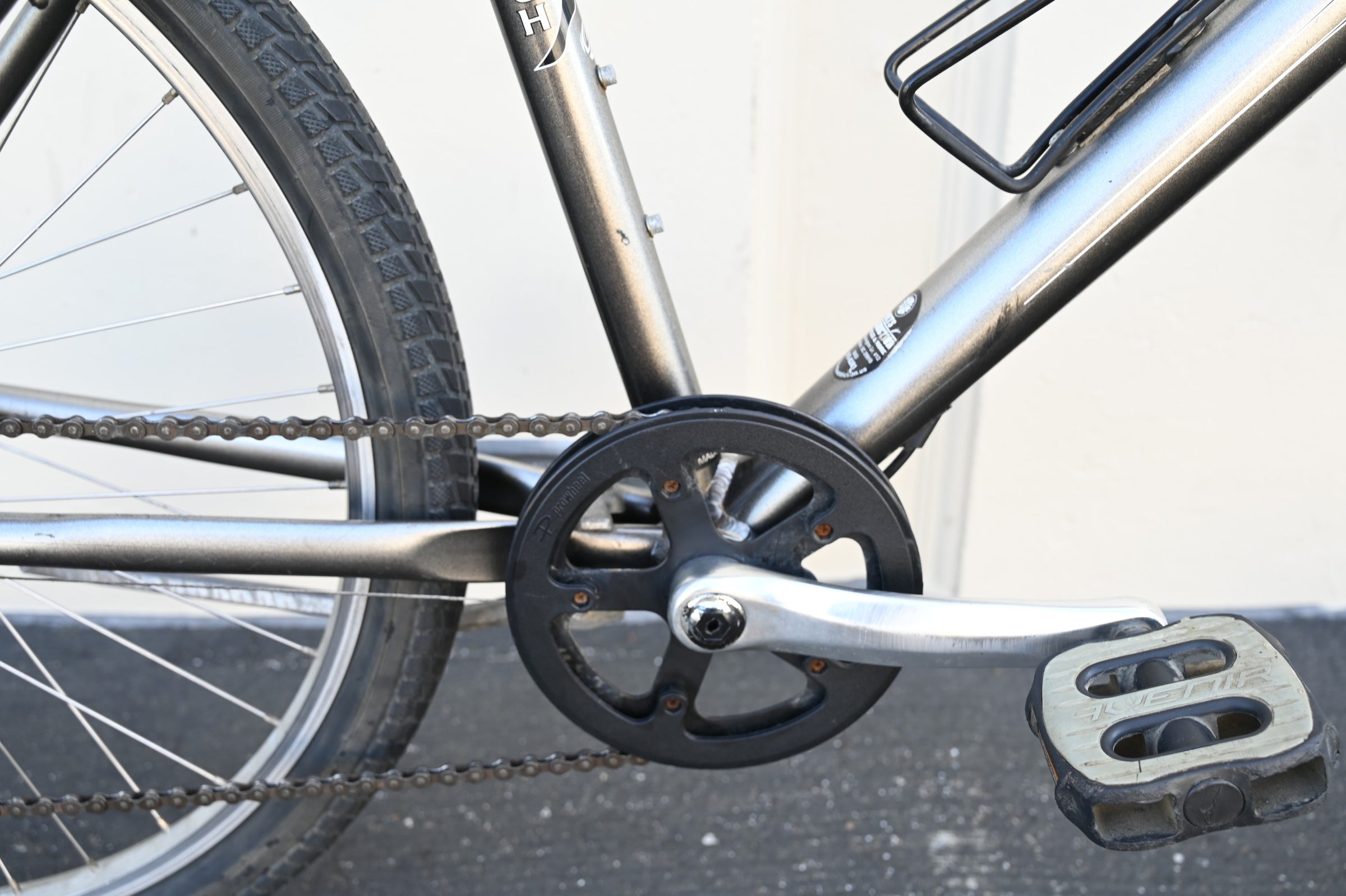 Raleigh Venture Commuter Hybrid Bike with Adjustable High Bars, 7