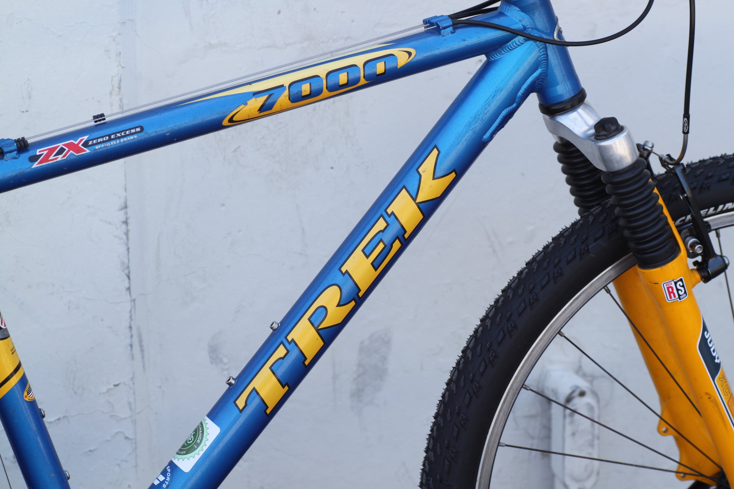 Trek 7000 ZX Series Vintage MTB Hardtail with RockShox Fork, New