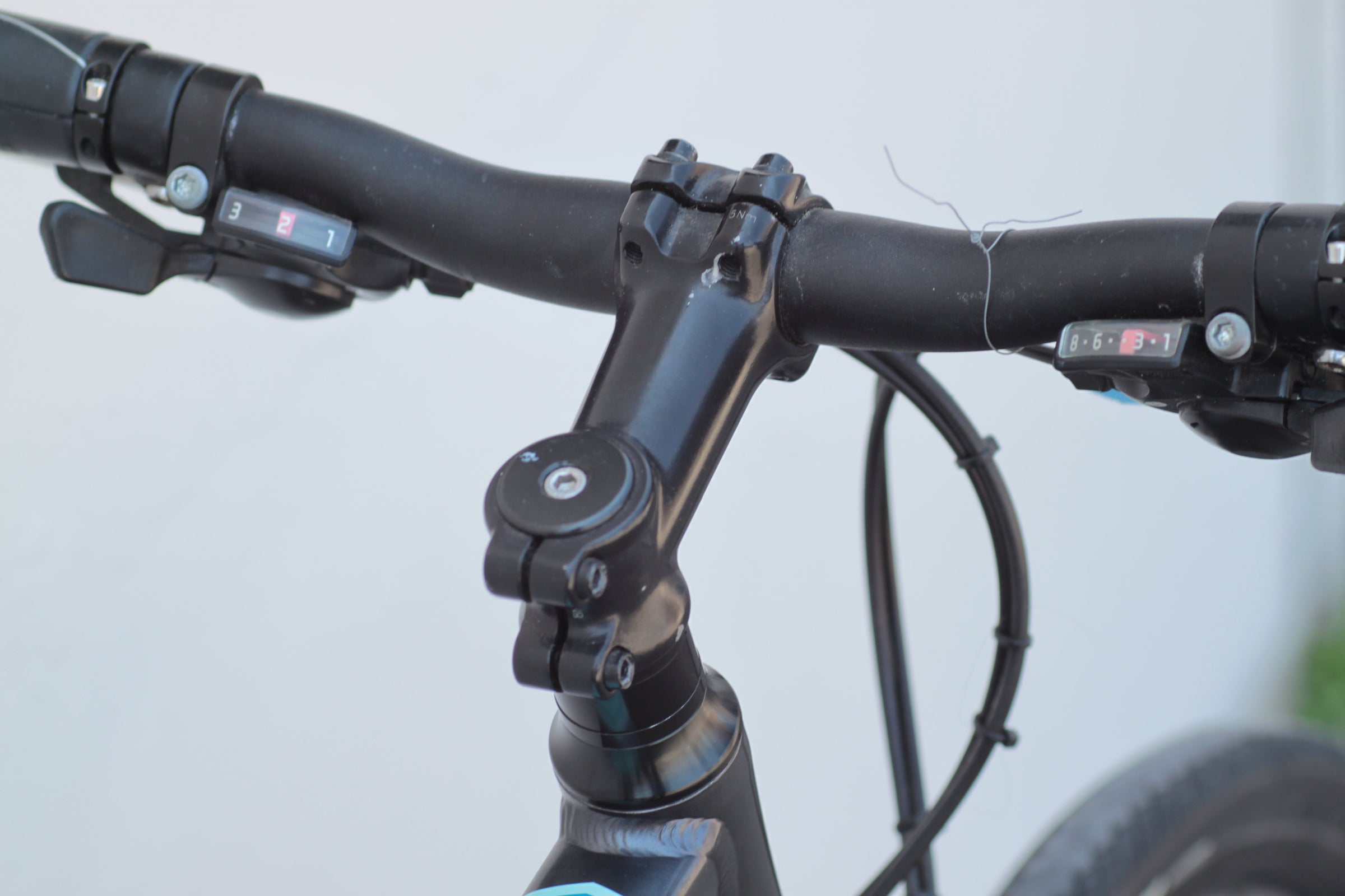 Raleigh Alysa 2 Commuter Fitness Hybrid with Disc Brakes M gray