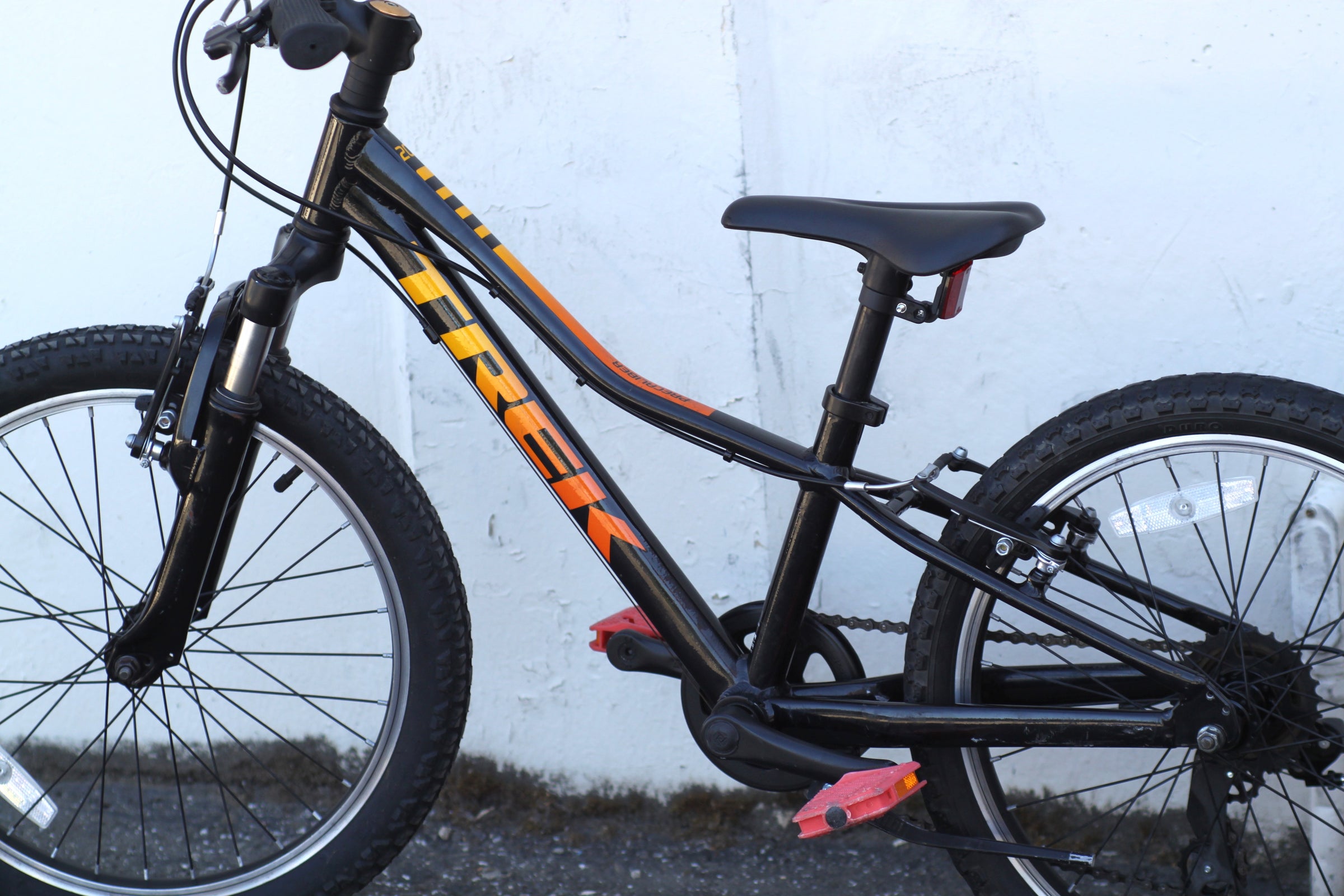 Trek Precaliber 20 Kid's Bike with Wide Tires, 7-speeds black