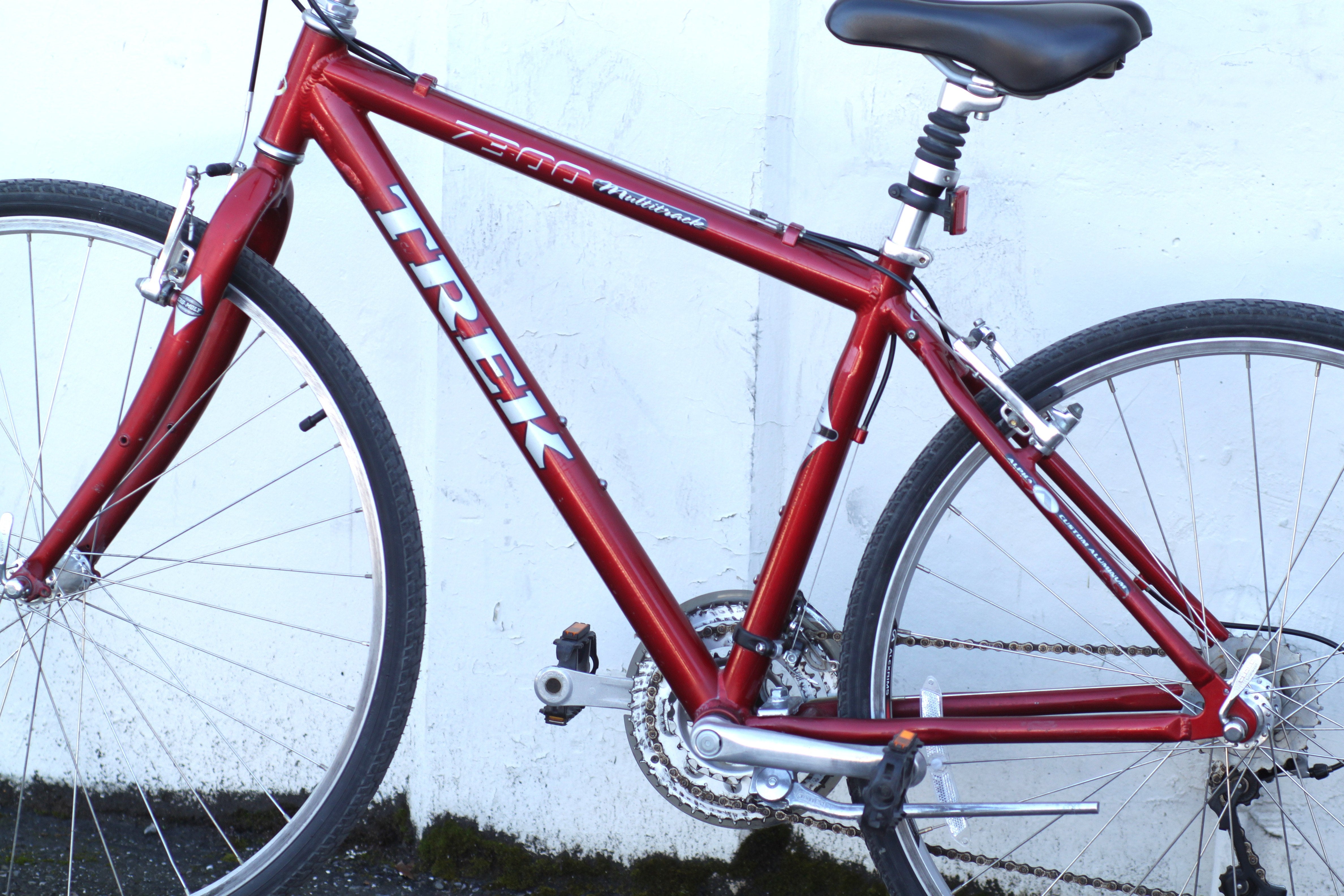 Alpha Aluminum Trek 7300 Hybrid Bicycle Trek 7300 Multitrack Bike