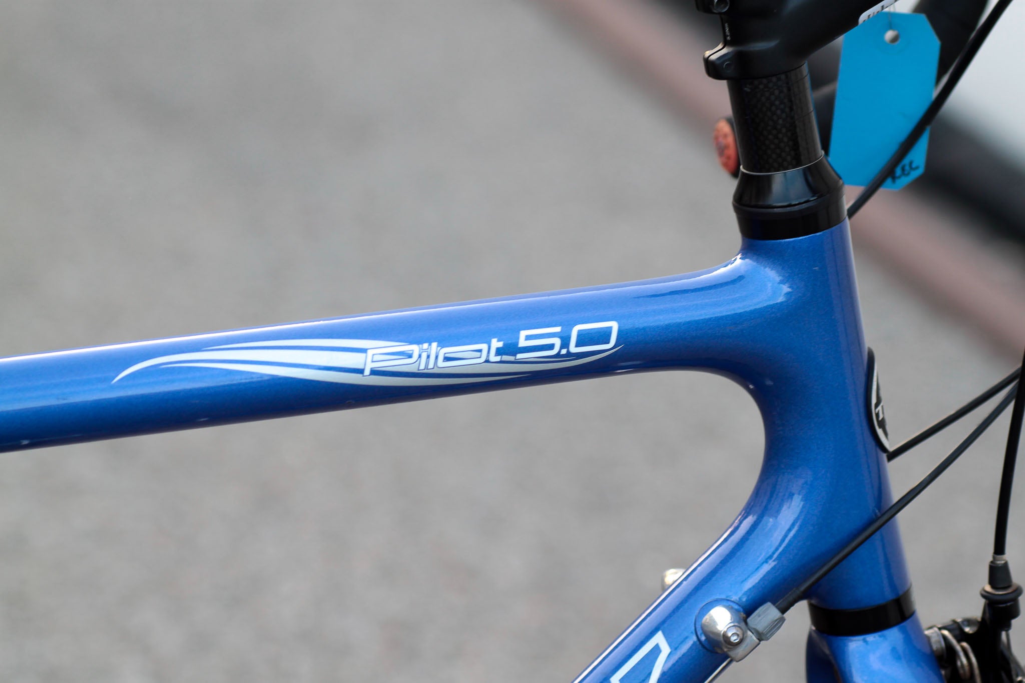 Trek Pilot 5.0 WSD Women's Carbon Road Bike with Shimano 105 Trek Pilot 5.0 WSD Women's Carbon Road Bike with Shimano 105