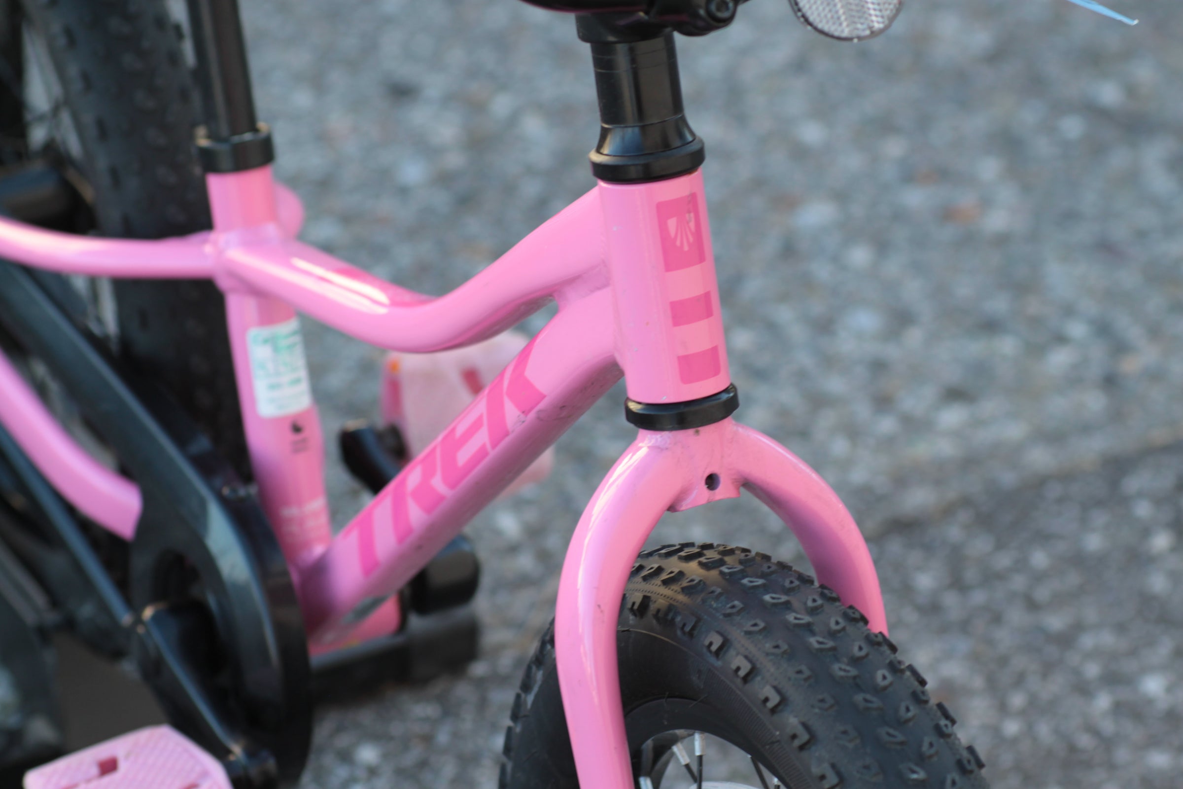 Trek Precaliber 16 Kid's Bike with 16” Wheels, Wide Tires pink
