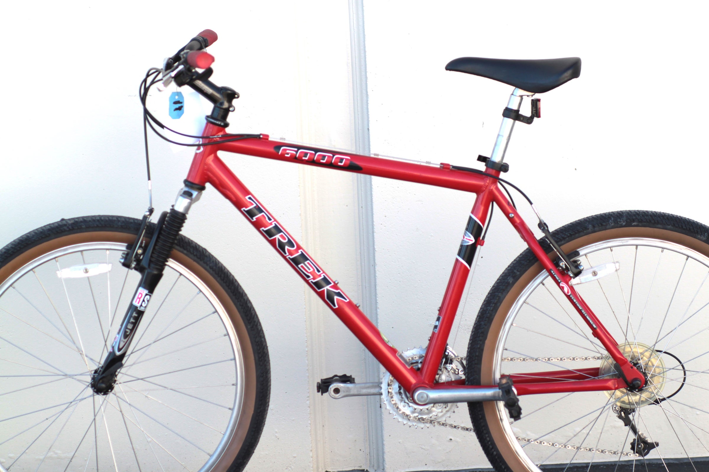 Trek 6000 Hardtail MTB with New Maxxis DTH Tires - 19.5