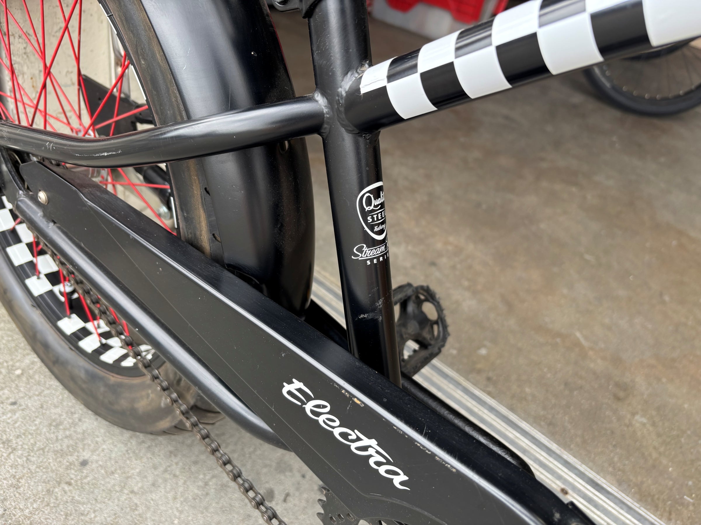 Electra Straight Eight 1 - 20” Stream Ride Series Kid's Custom