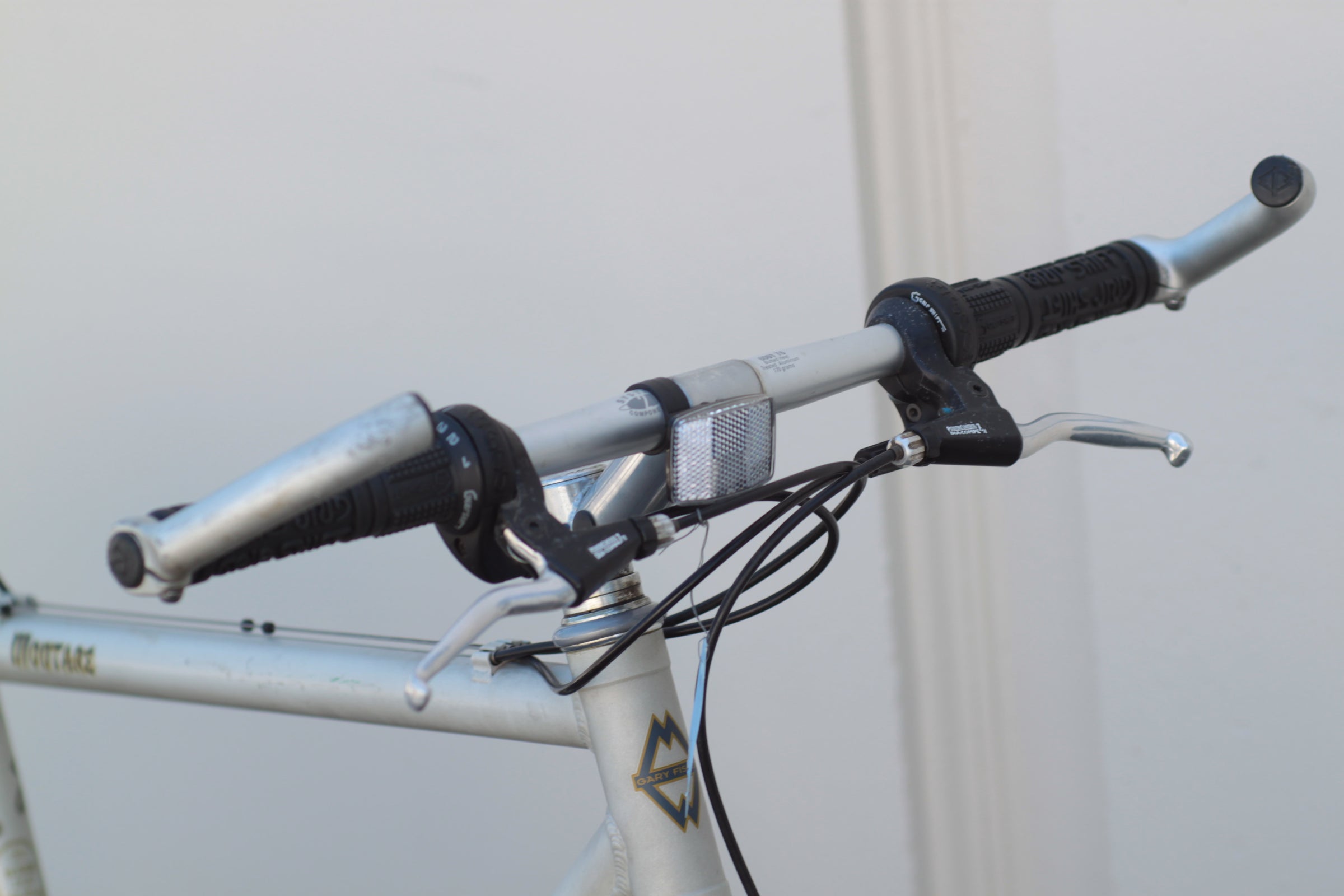 Gary Fisher Montare Vintage Hardtail MTB with RockShox Fork, Rear