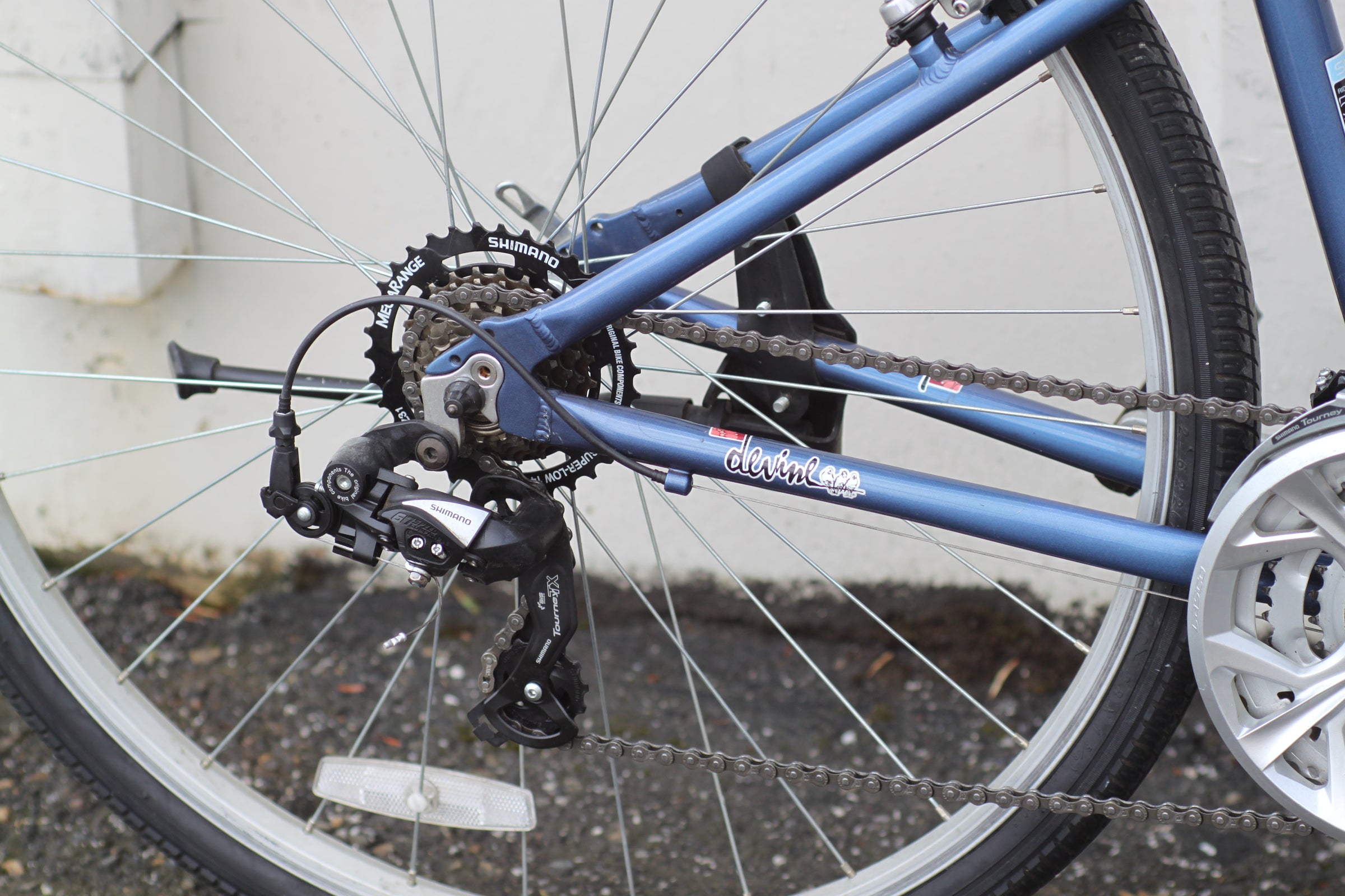 Diamondback Vital 2 Devine Women’s Commuter Hybrid with Suspension Fork ...