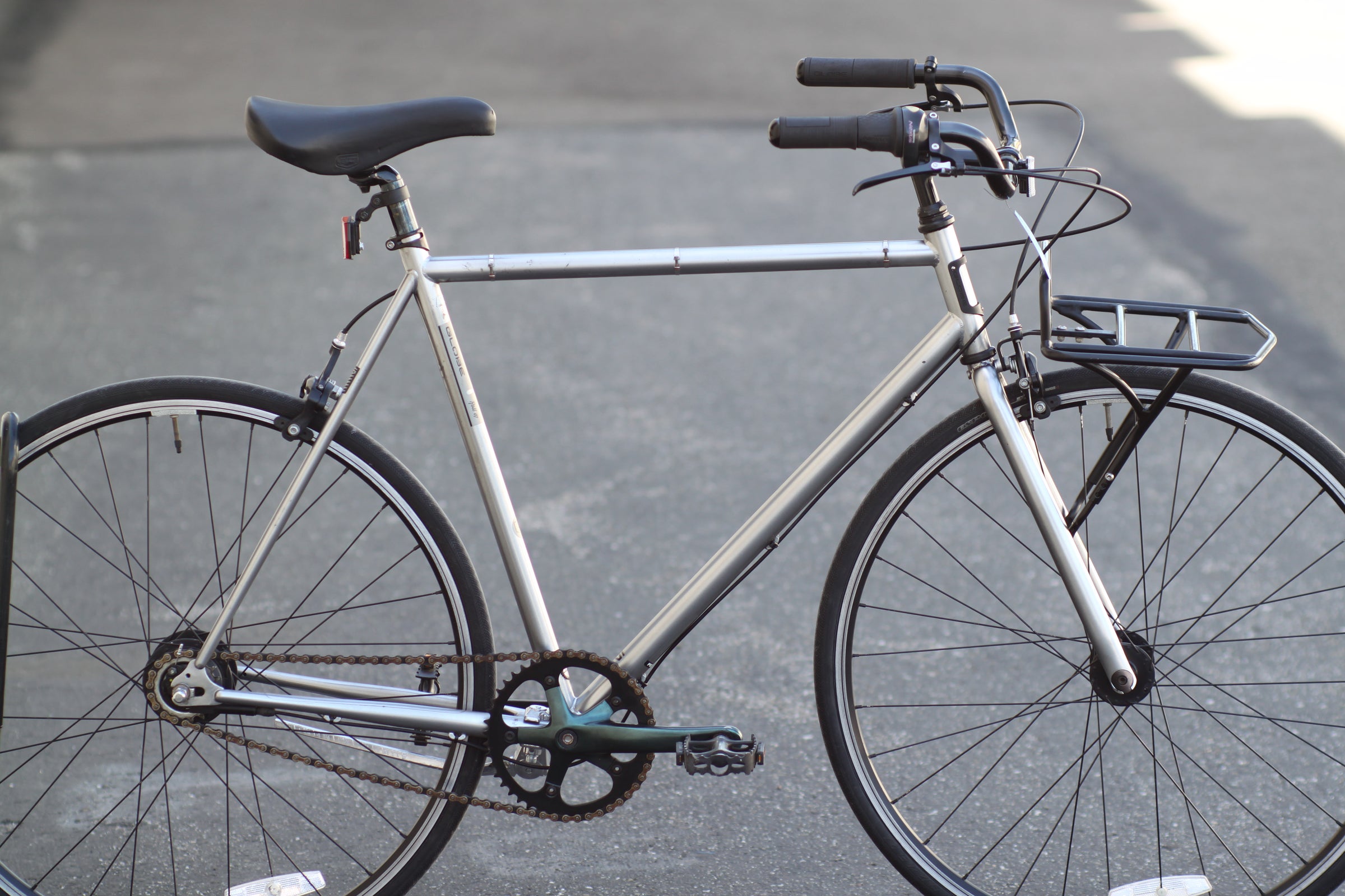 Specialized Globe Roll 7 City Bike with Front Rack, Nexus 7-Speed