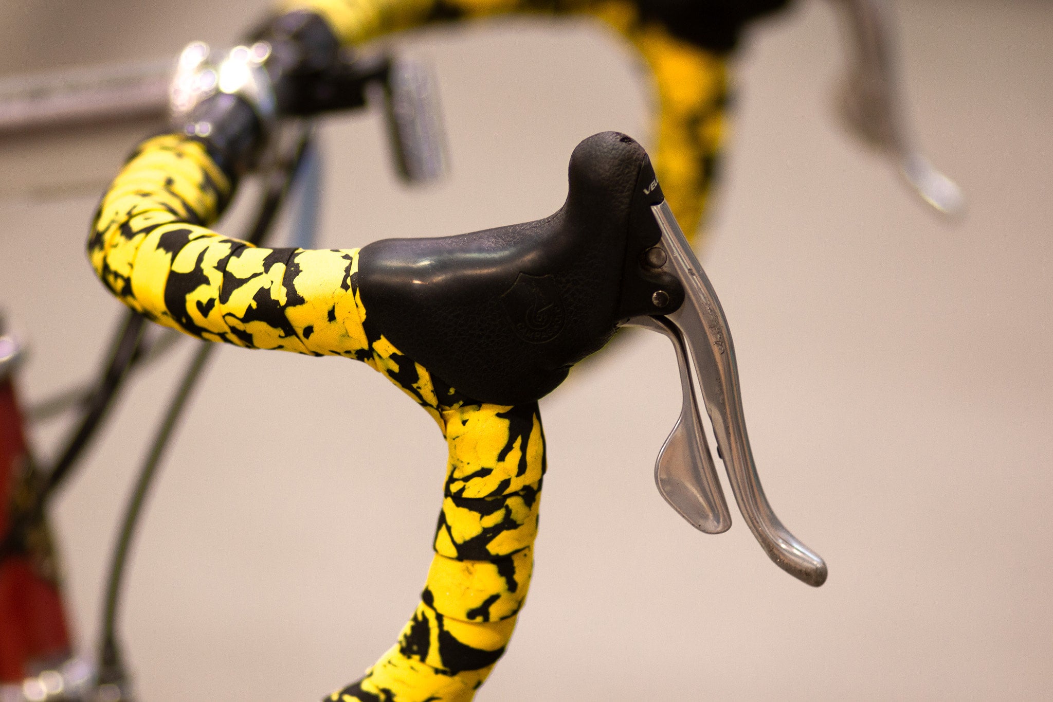 Bianchi Veloce Chromo Lite Yellow/Pink Road Bike | Used Bikes for