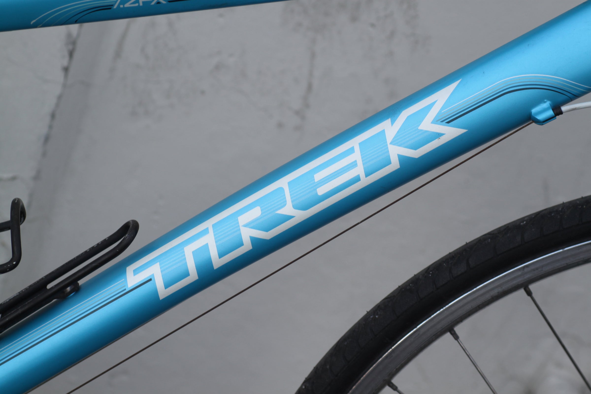 Trek 7.2 FX WSD Commuter Hybrid Bike 15