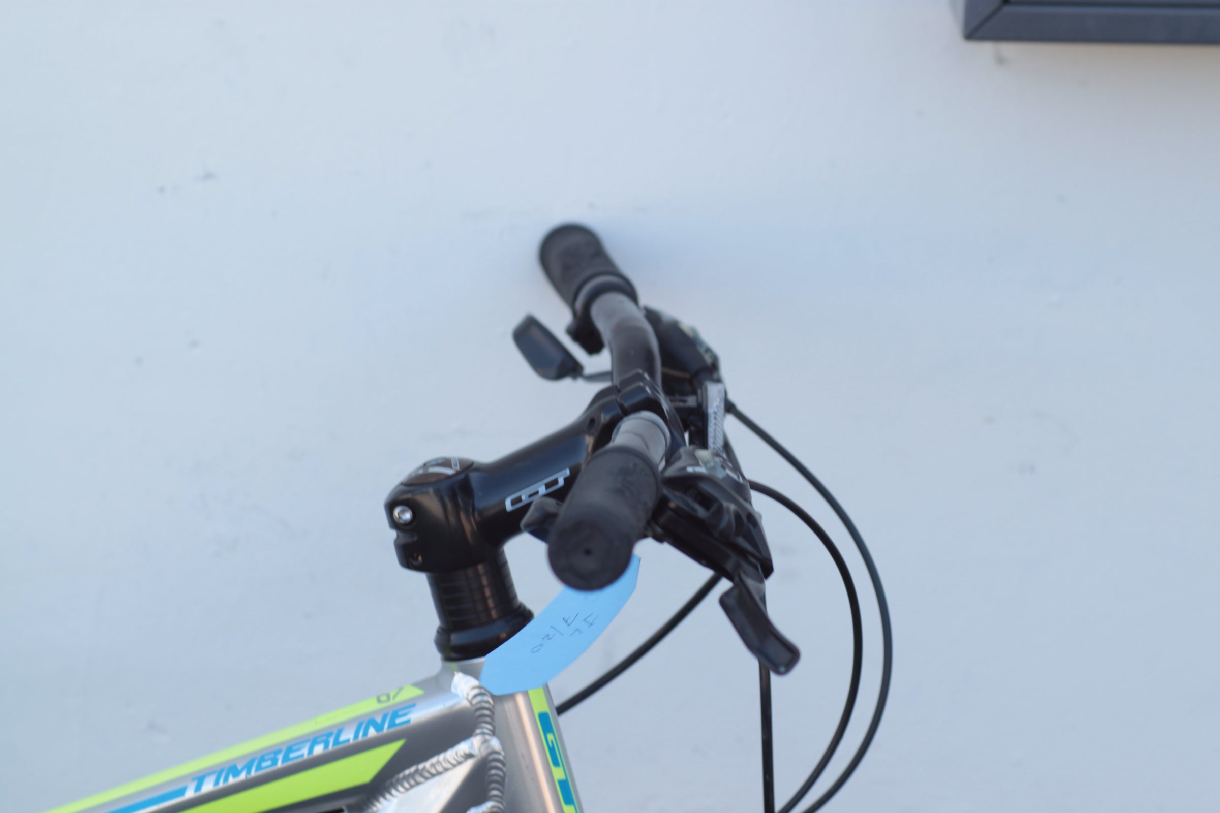 GT Timberline 1.0 29er with Disc Brakes and Suntour Fork M silver