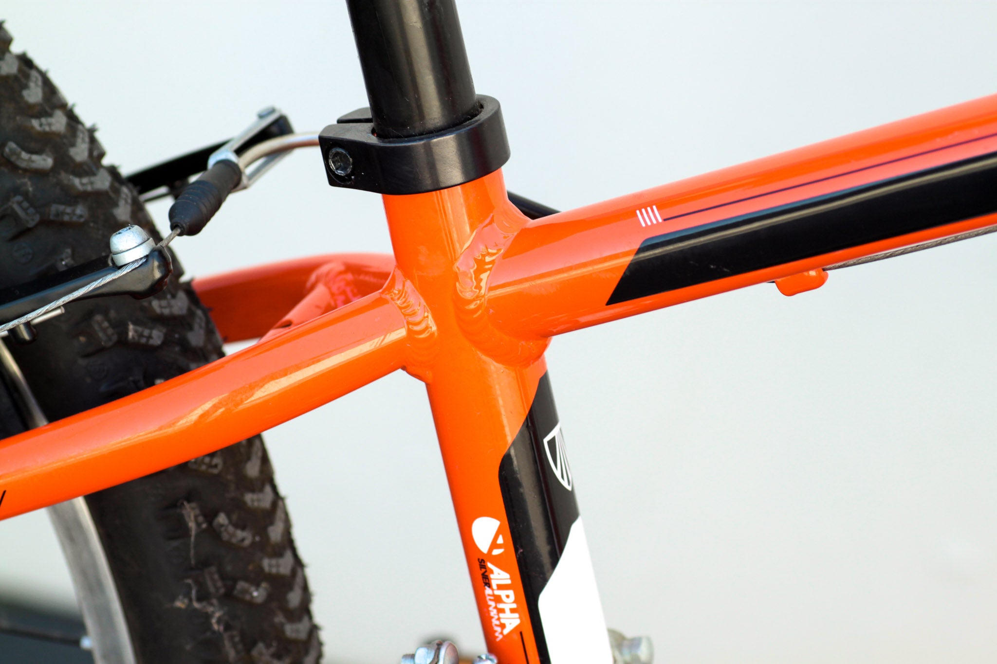 Trek MT220 Kid's Mountain Bike with 24” Wheels orange - SOBN
