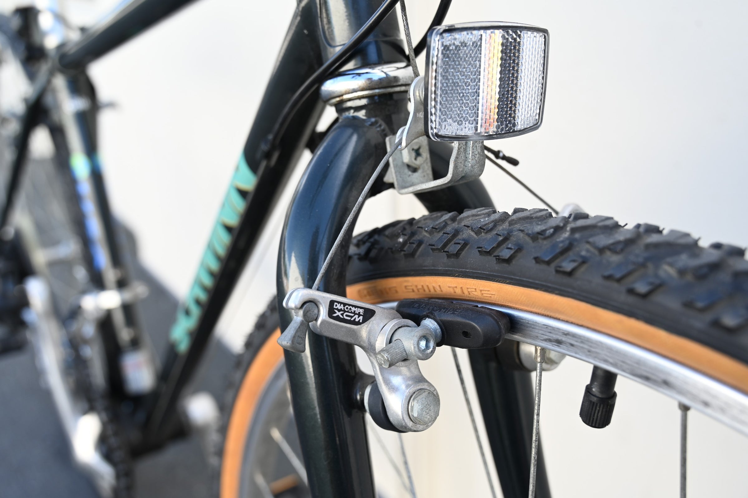 Schwinn CrissCross Vintage Commuter Hybrid with Suntour Drivetrain