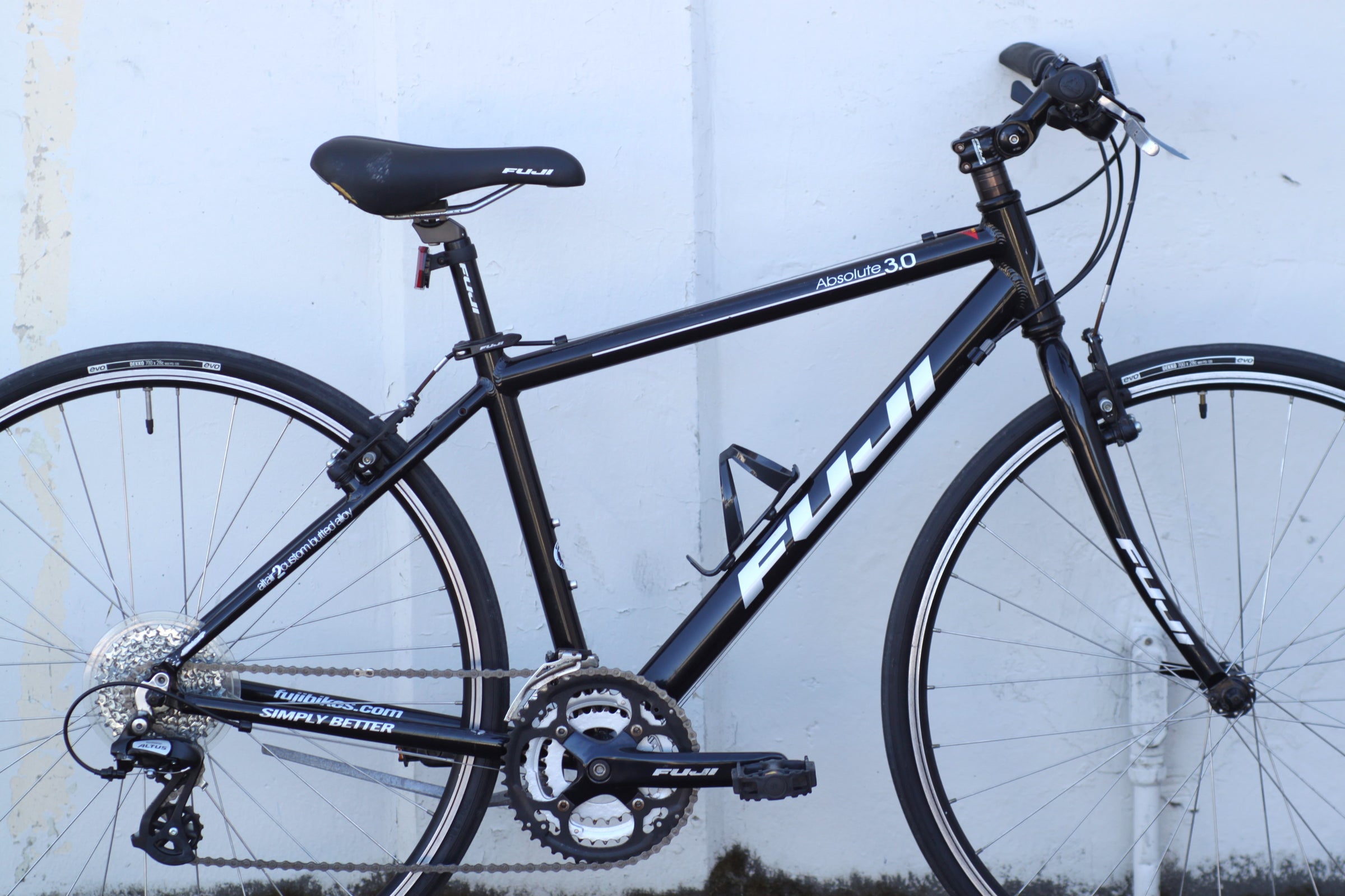 Fuji Absolute 3.0 Commuter Fitness Hybrid with NEW EVO Dekko