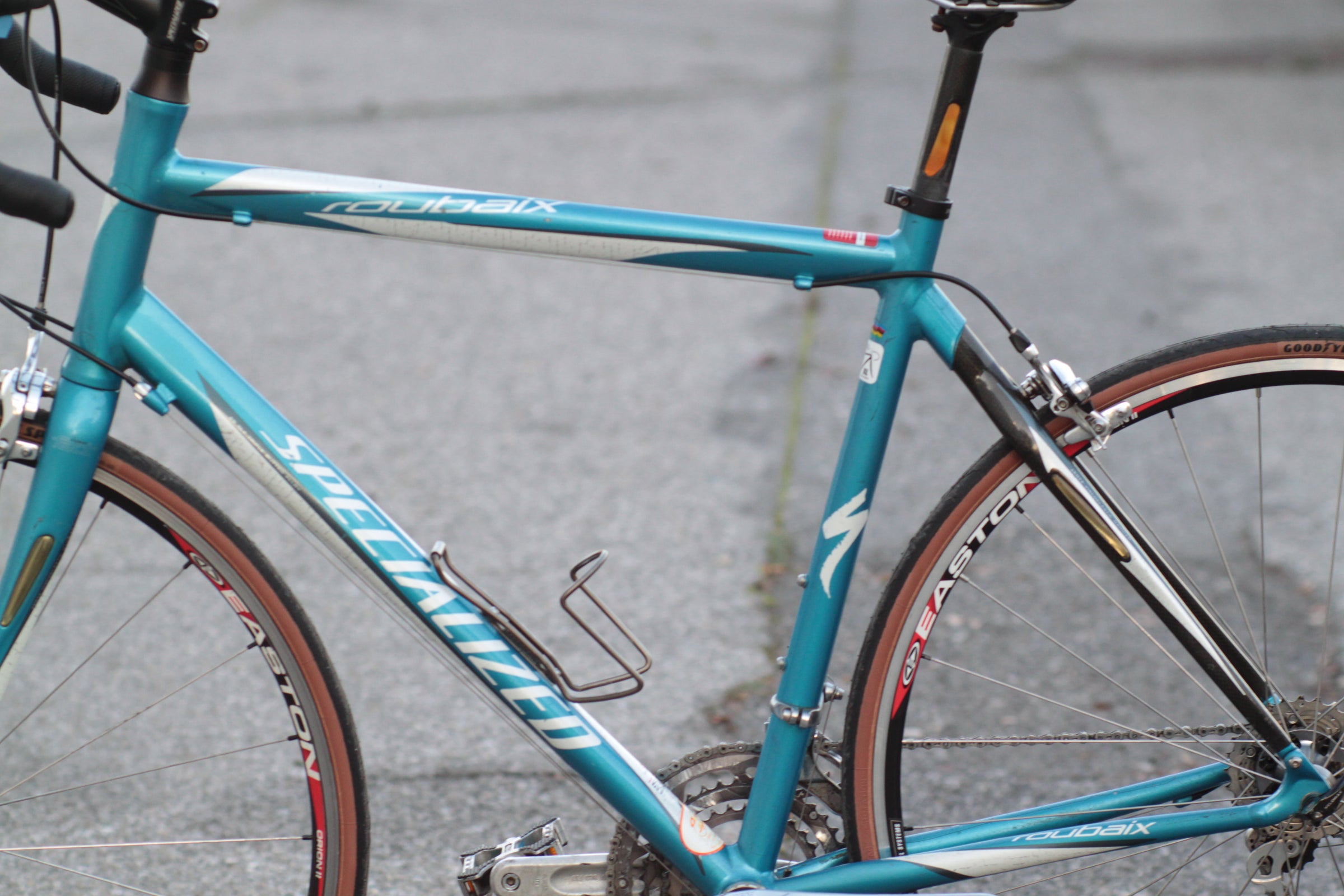 Specialized Roubaix Road Bike with Columbus E5 Alloy Frame with
