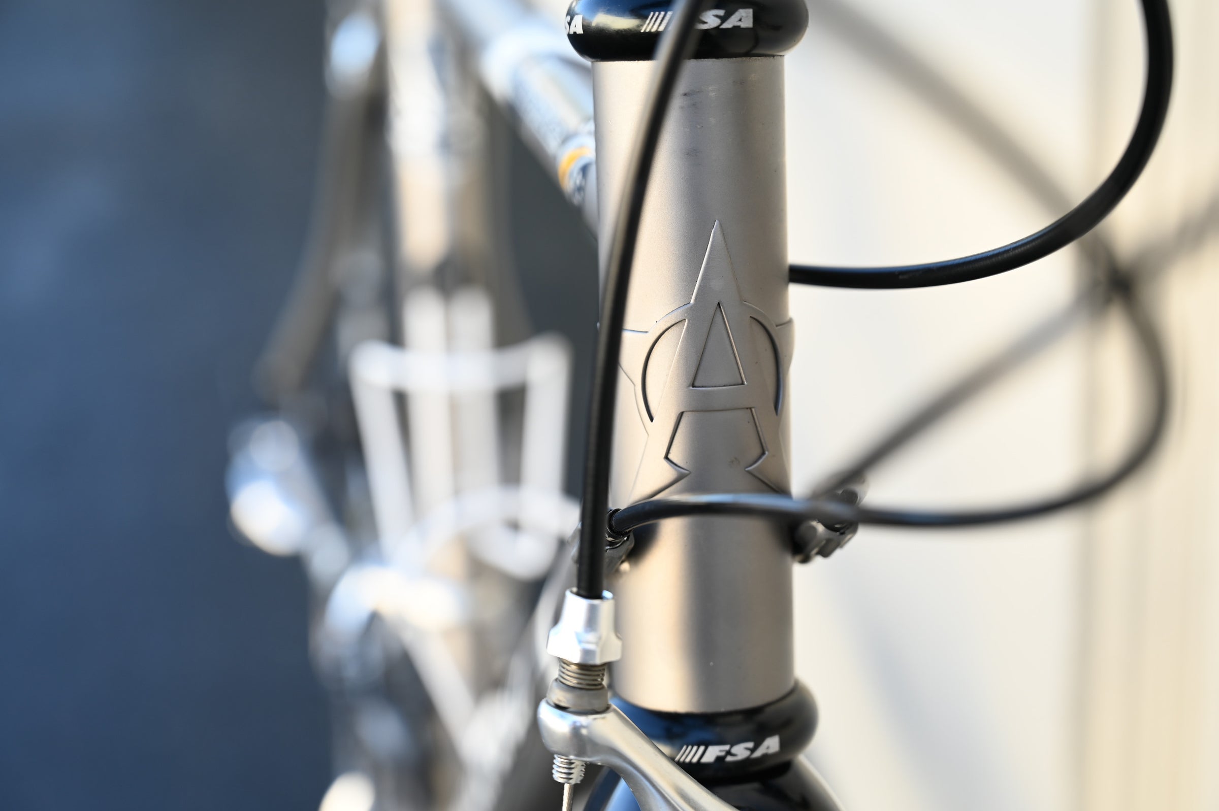 Airborne Valkyrie Titanium Road Bike with Carbon Fork, Shimano