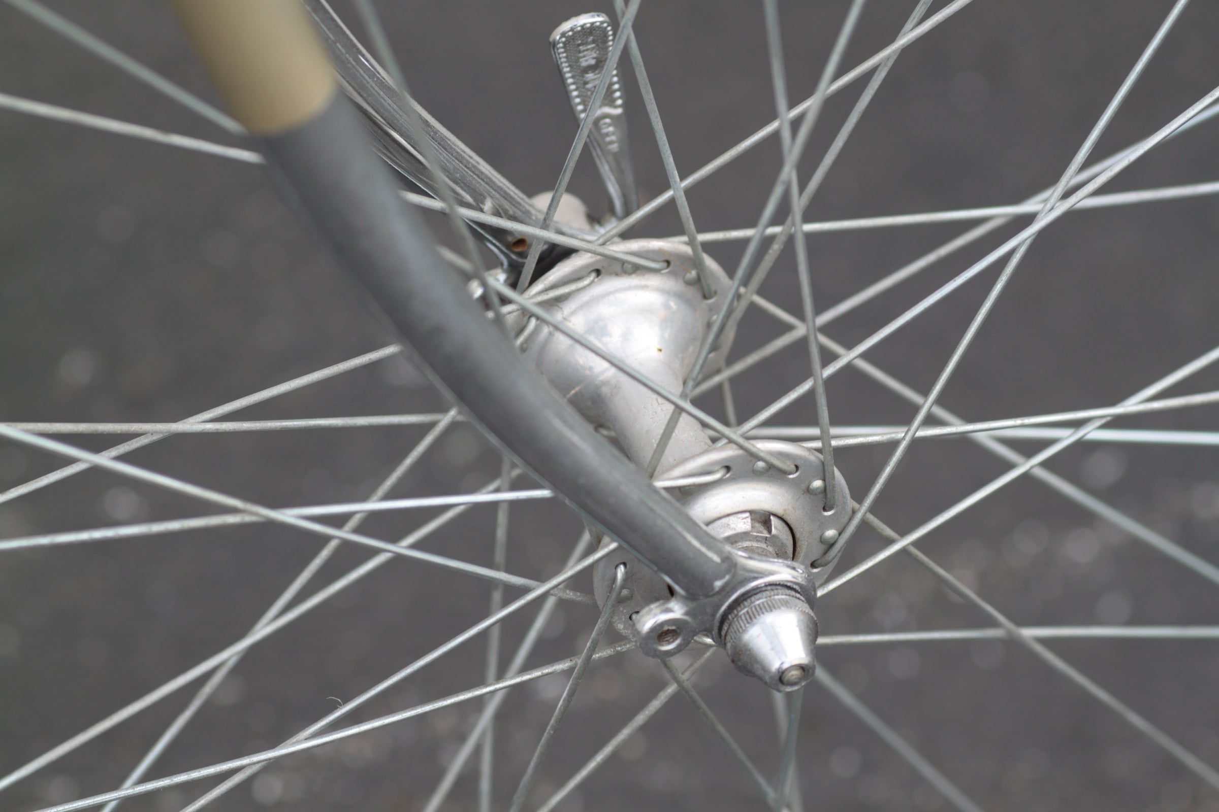 シルバー　真鍮　 DISCO roots pick maiden Lotus Unique Vintage Lugged Steel Road Bike with Tange Tubing