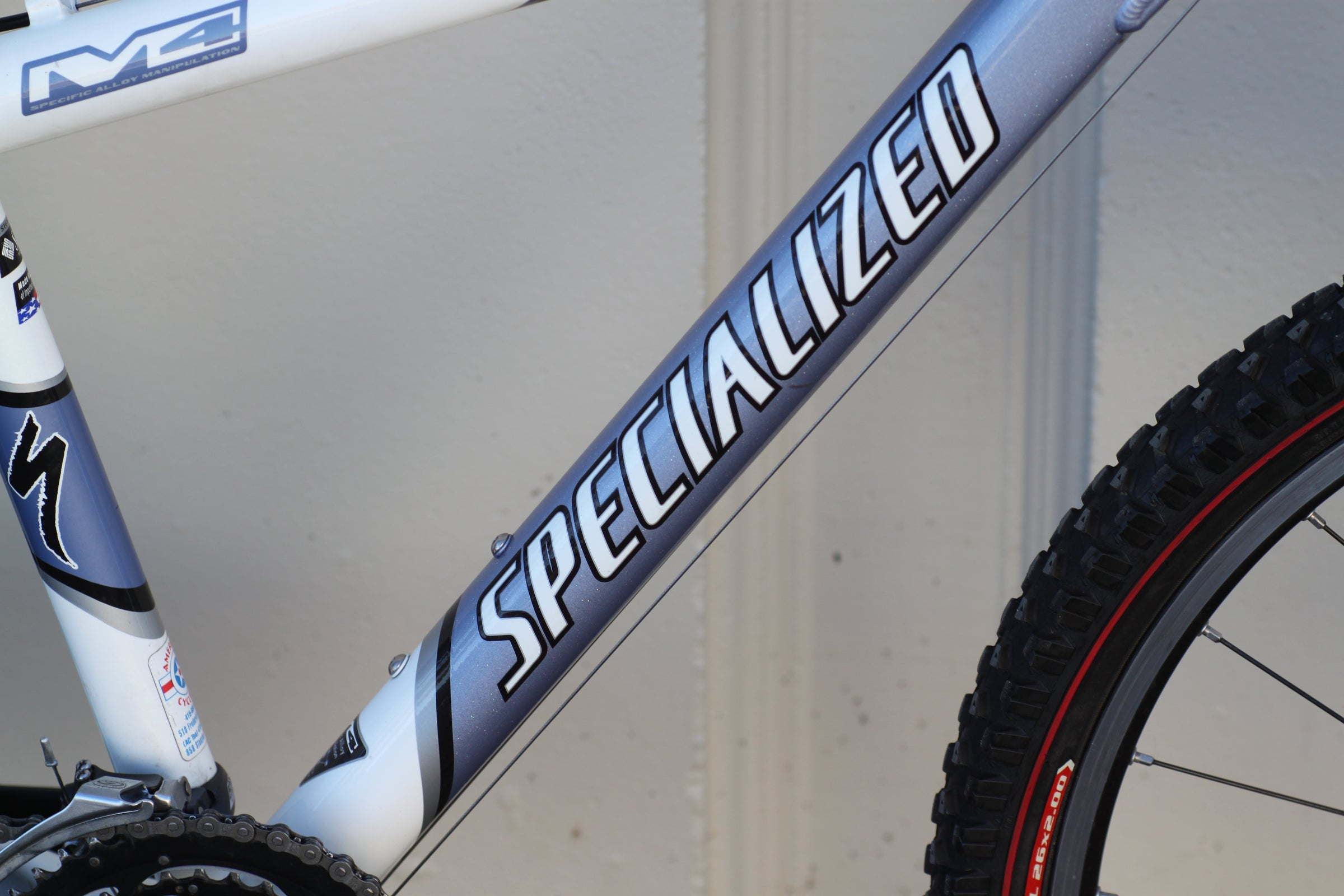 Specialized StumpJumper Comp M4 Women's MTB with Manitou Mars