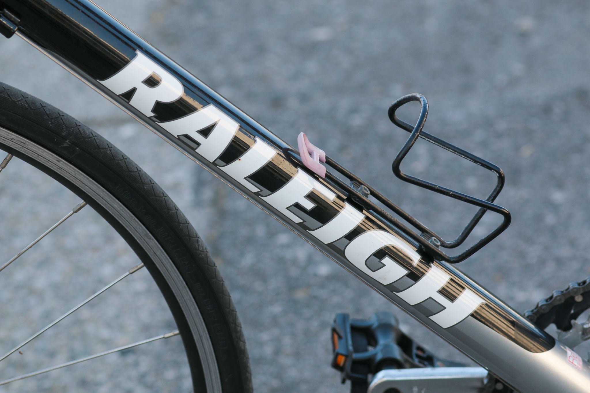 RALEIGH シルバーペンダント Raleigh Cadent 1.0 Aluminum Road Bike 56 Black/Silver | Used Bikes