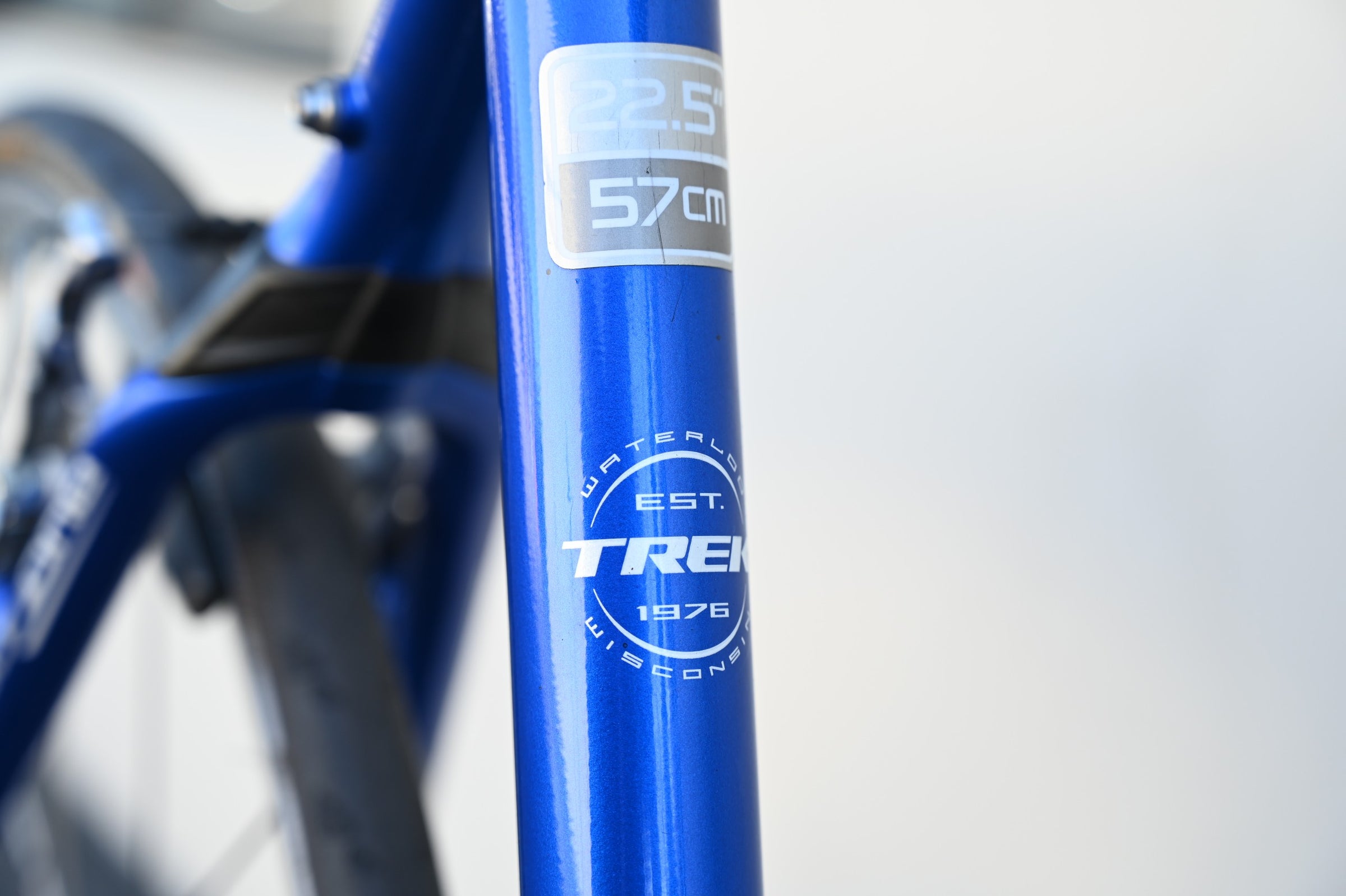 Trek 7.6 FX Commuter Fitness Hybrid with Carbon Fork, IsoZone