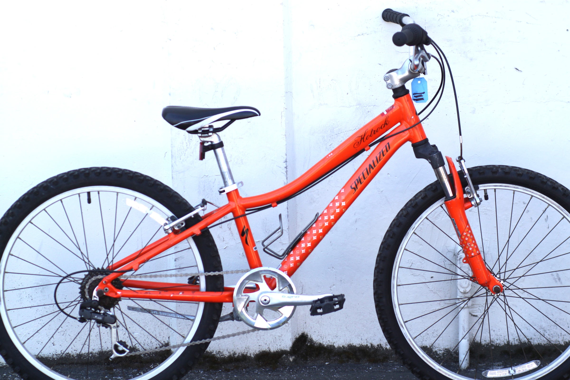 Specialized Hotrock 24 Kid's Bike with 7-speeds orange