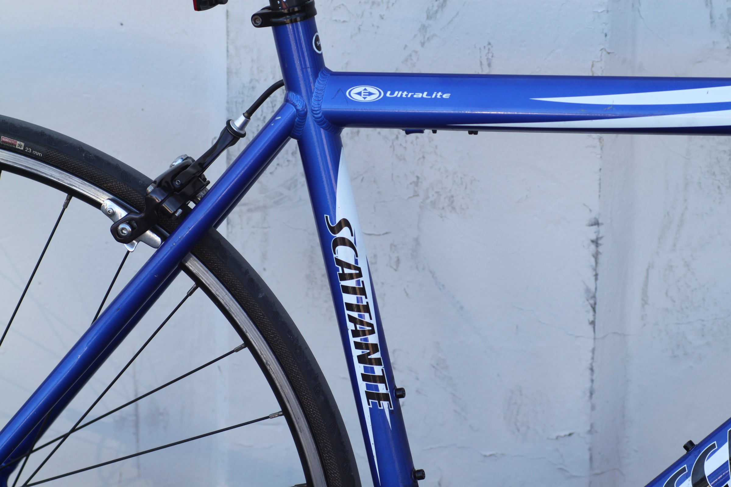 Scattante R550 Easton Aluminum Road Bike with Shimano 105 & Carbon