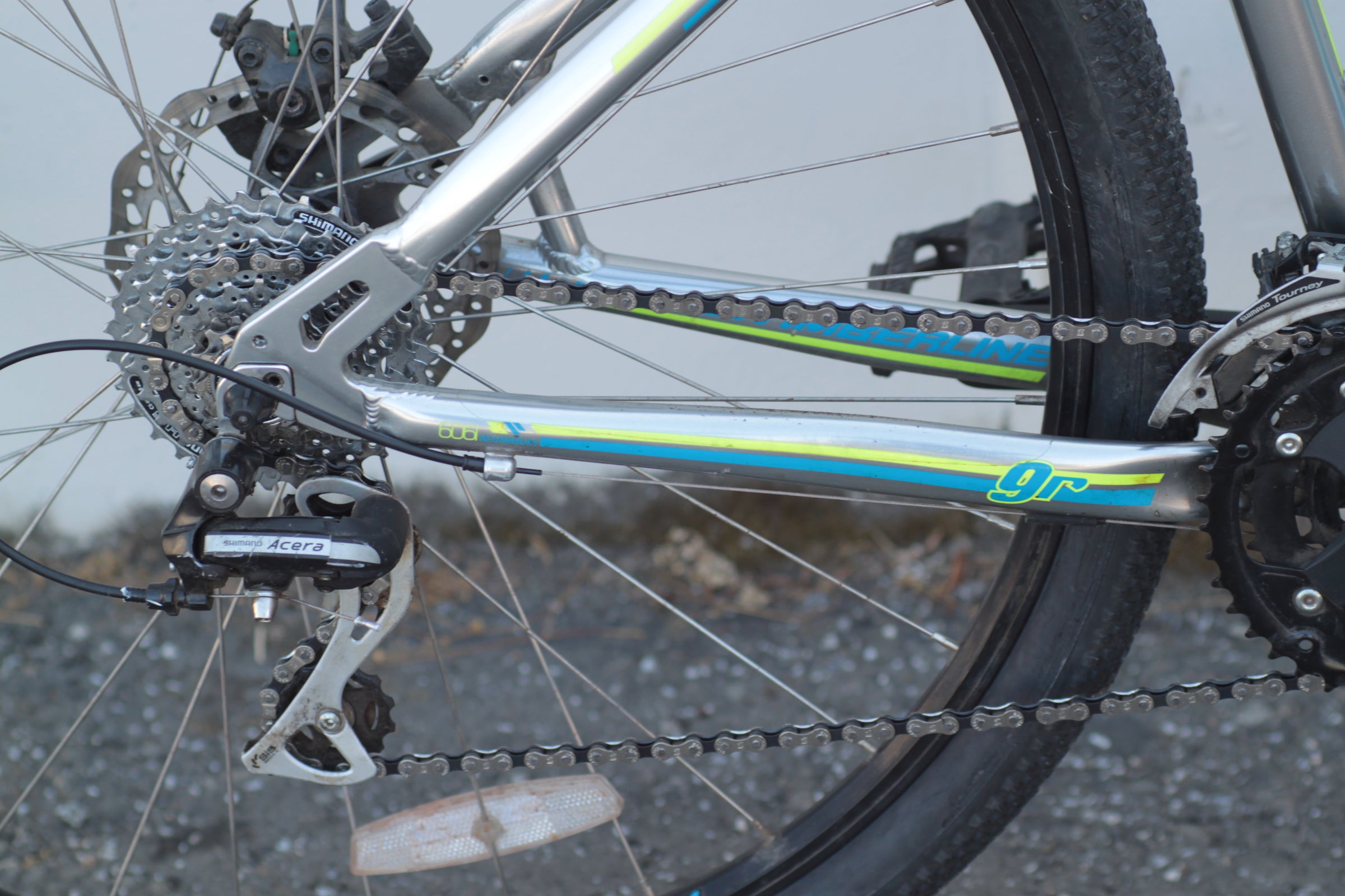 GT Timberline 1.0 29er with Disc Brakes and Suntour Fork M silver