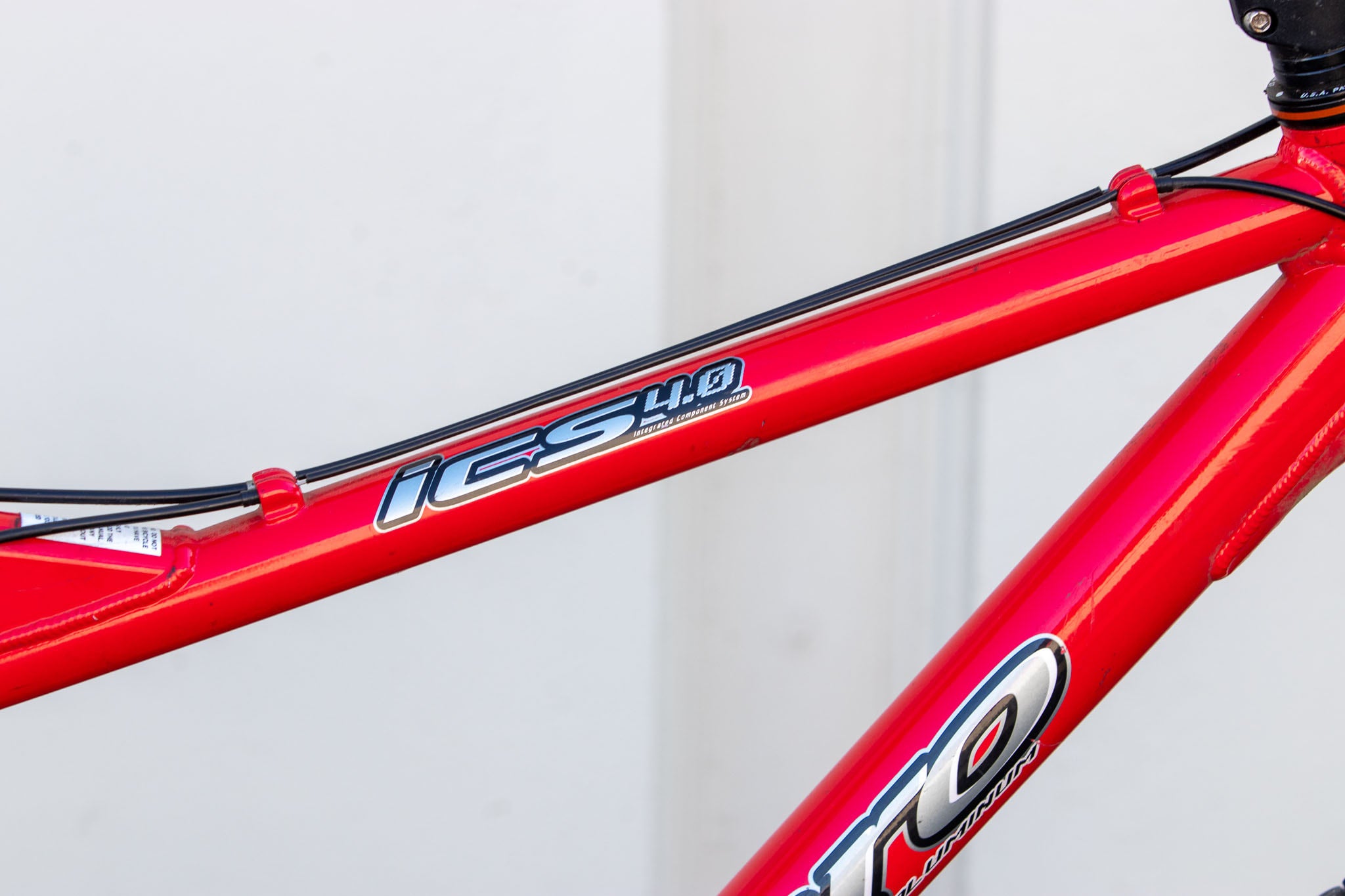 Haro ICS 4.0 Hardtail Mountain Bike w/ Shimano 3x9 Drivetrain