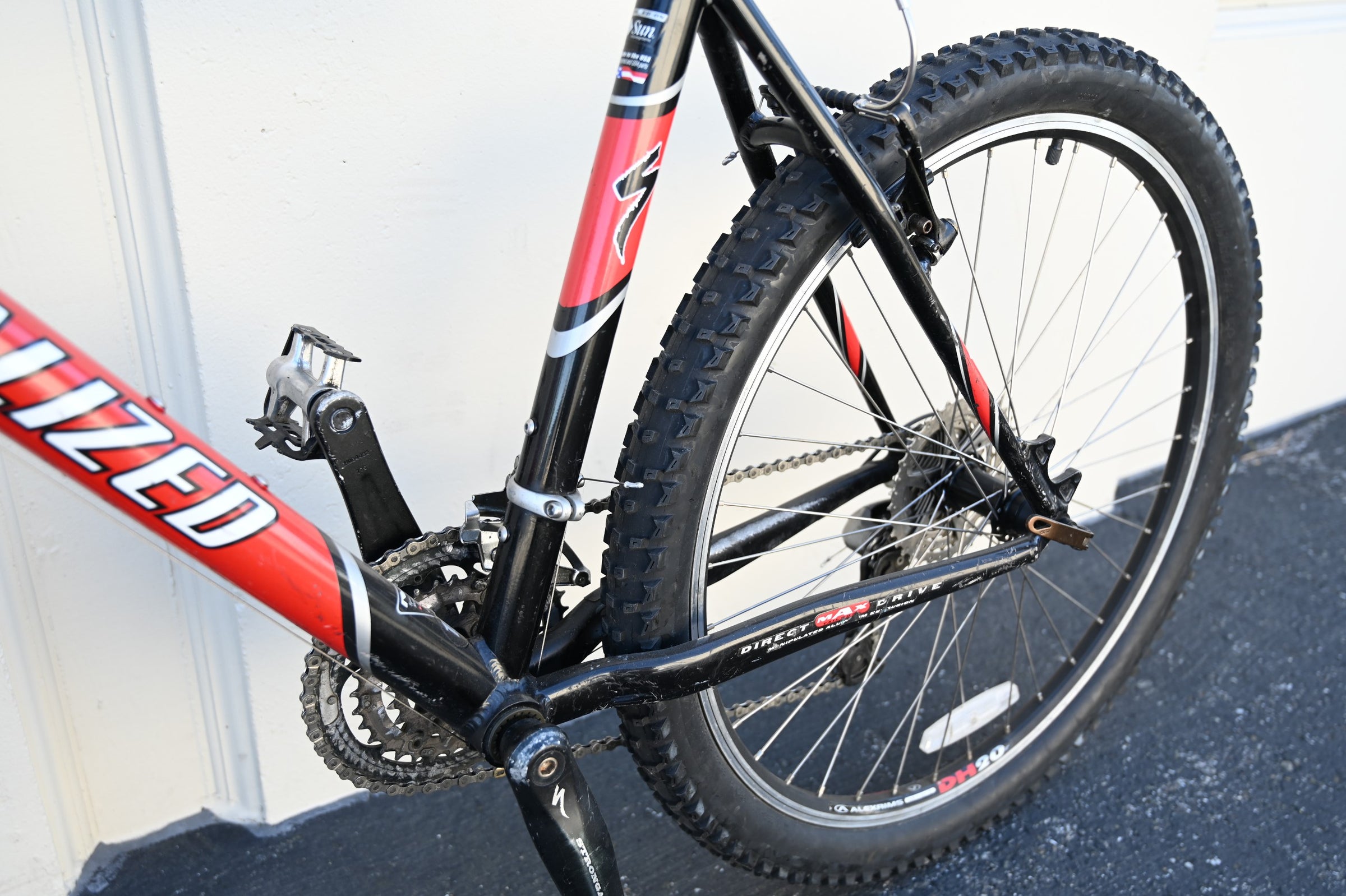 Specialized StumpJumper M4 Hardtail MTB with RockShox SID Fork