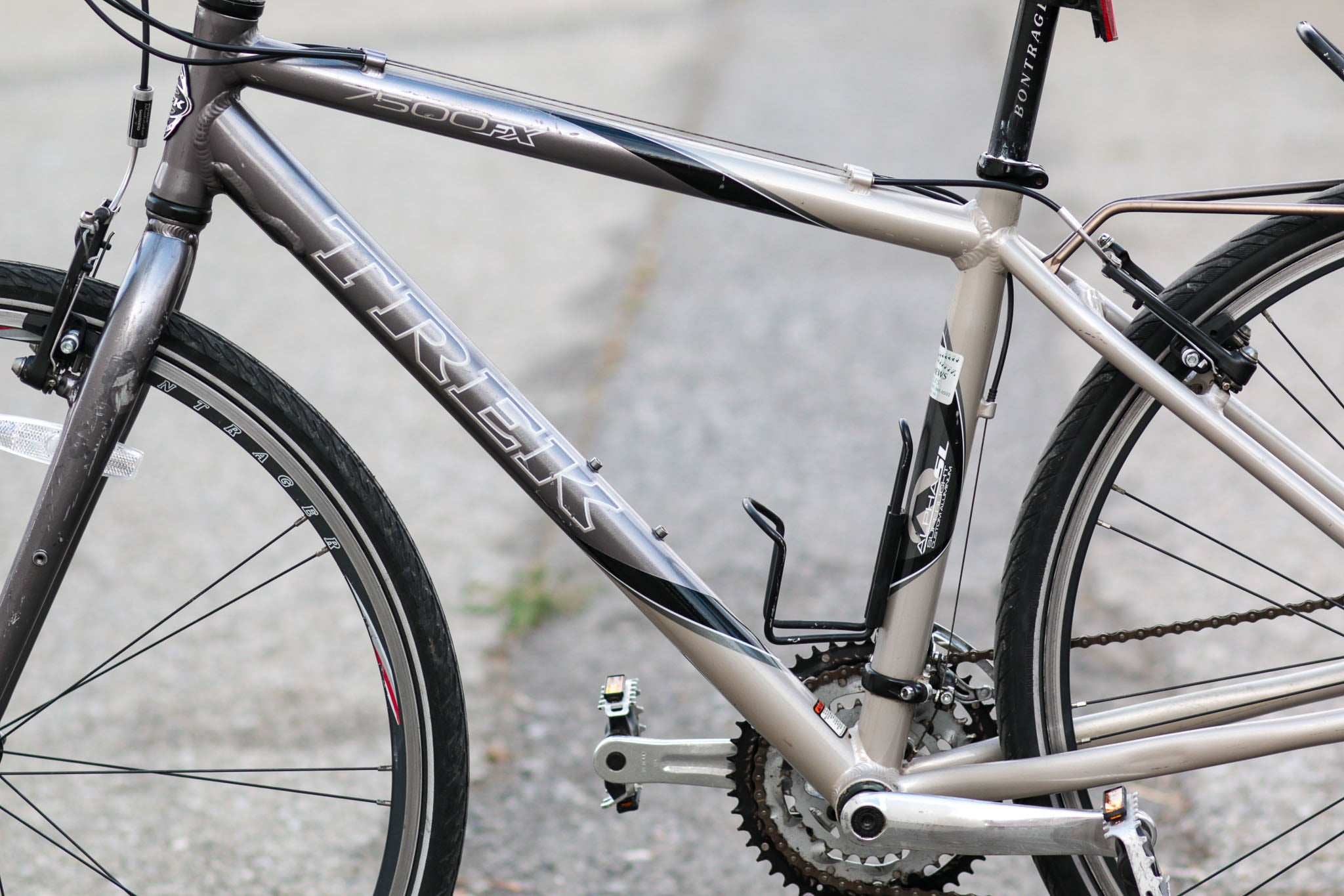 Trek 7500 FX Commuter / Hybrid Bike - Lightweight 17.5