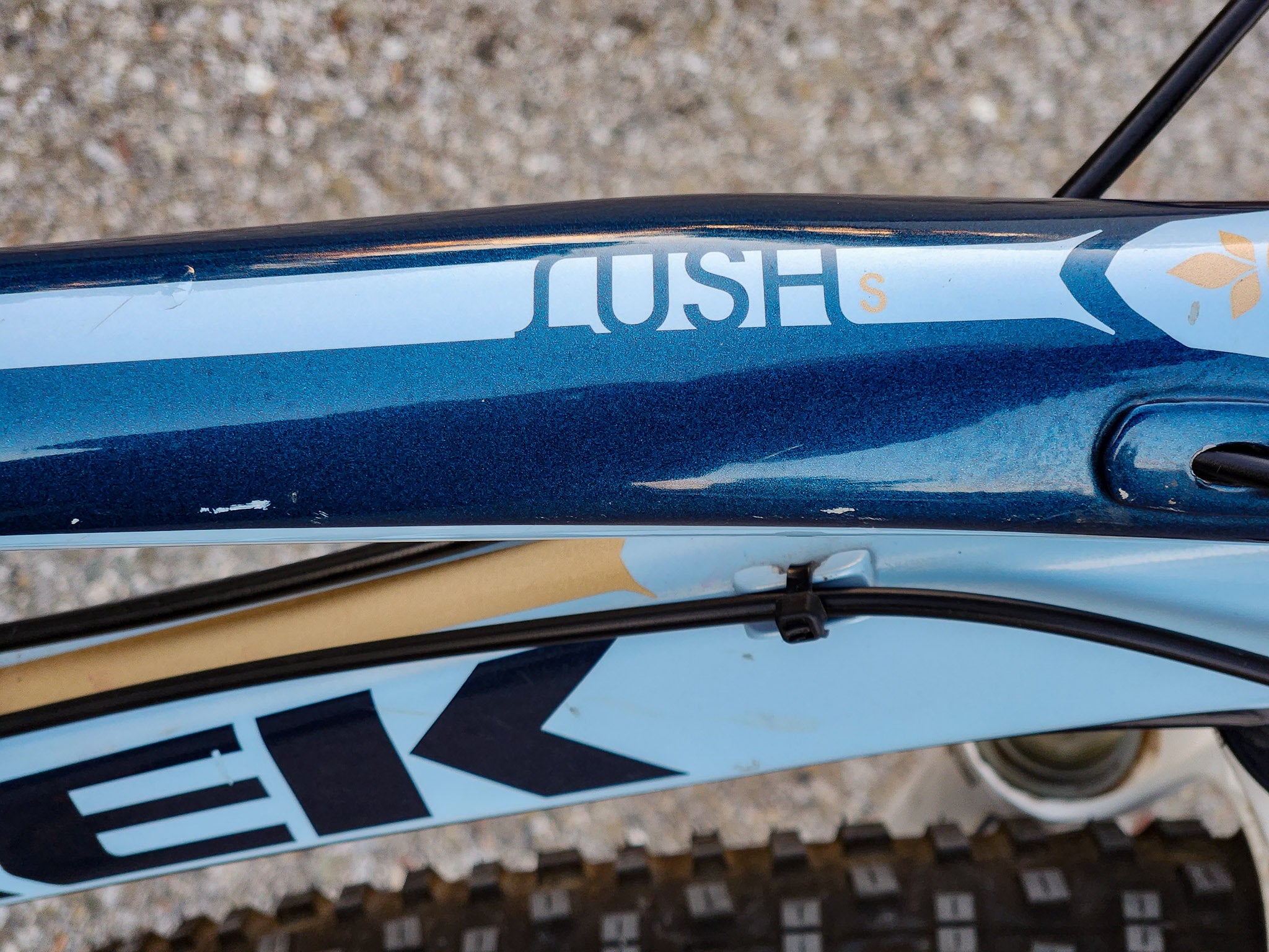 Trek Lush S WSD Full Suspension Women s Mountain Bike with Disc Brakes 16.5 blue CVEP Used Bikes for Sale Silicon Valley Bicycle Exchange Bay Area