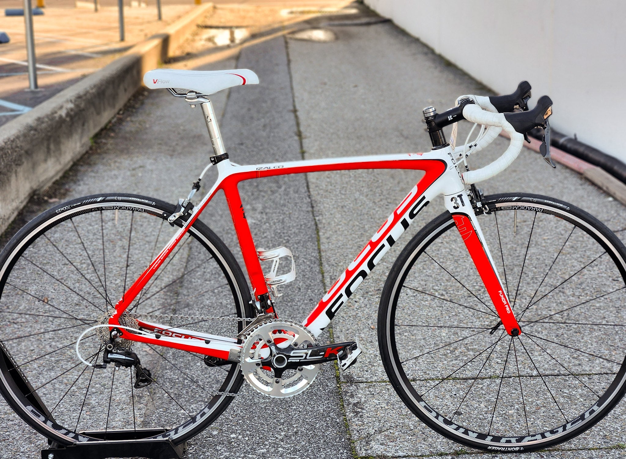 Focus izalco pro 1.0 outlet
