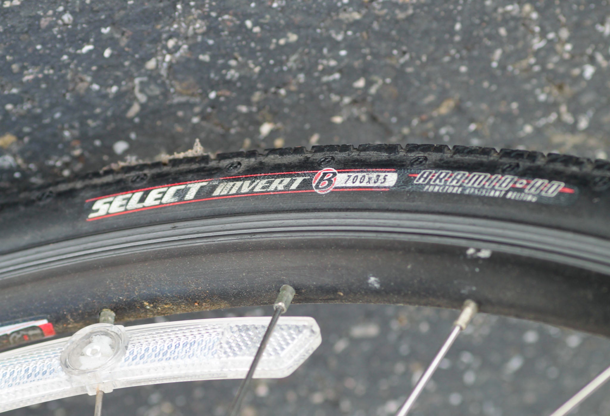 Trek 7200 tire size best sale