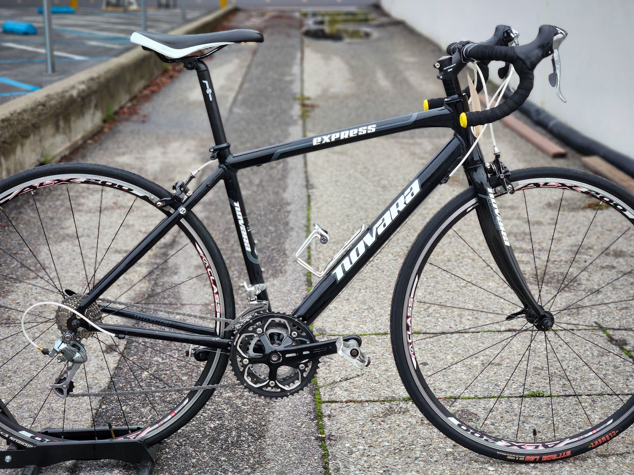 Novara Express Road Bike with Carbon Fork black QQME Used Bikes for Sale Silicon Valley Bicycle Exchange Bay Area